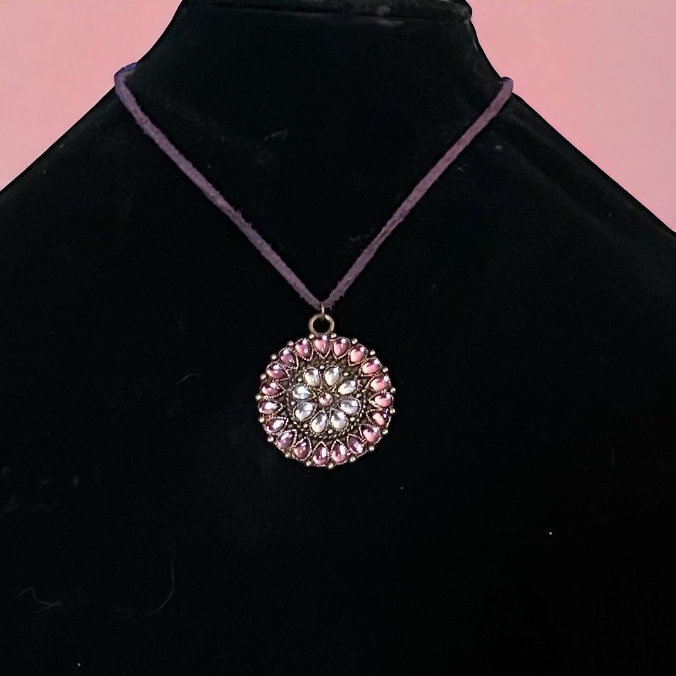 Vintage Vintage Robert Rose gemstone medallion pendant cord necklace Size ONE SIZE - 1 Thumbnail