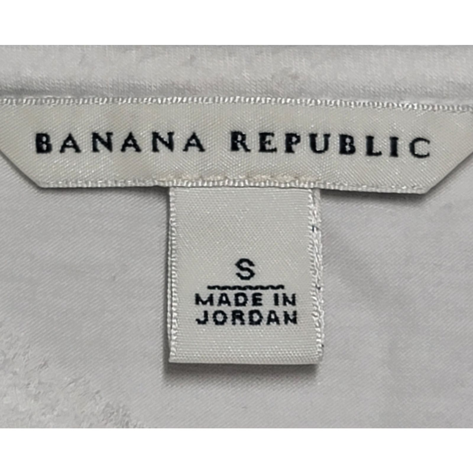 Banana Republic Banana Republic White Frayed V Neck Collar Small Cap Sleeves Size S / US 4 / IT 40 - 4 Thumbnail