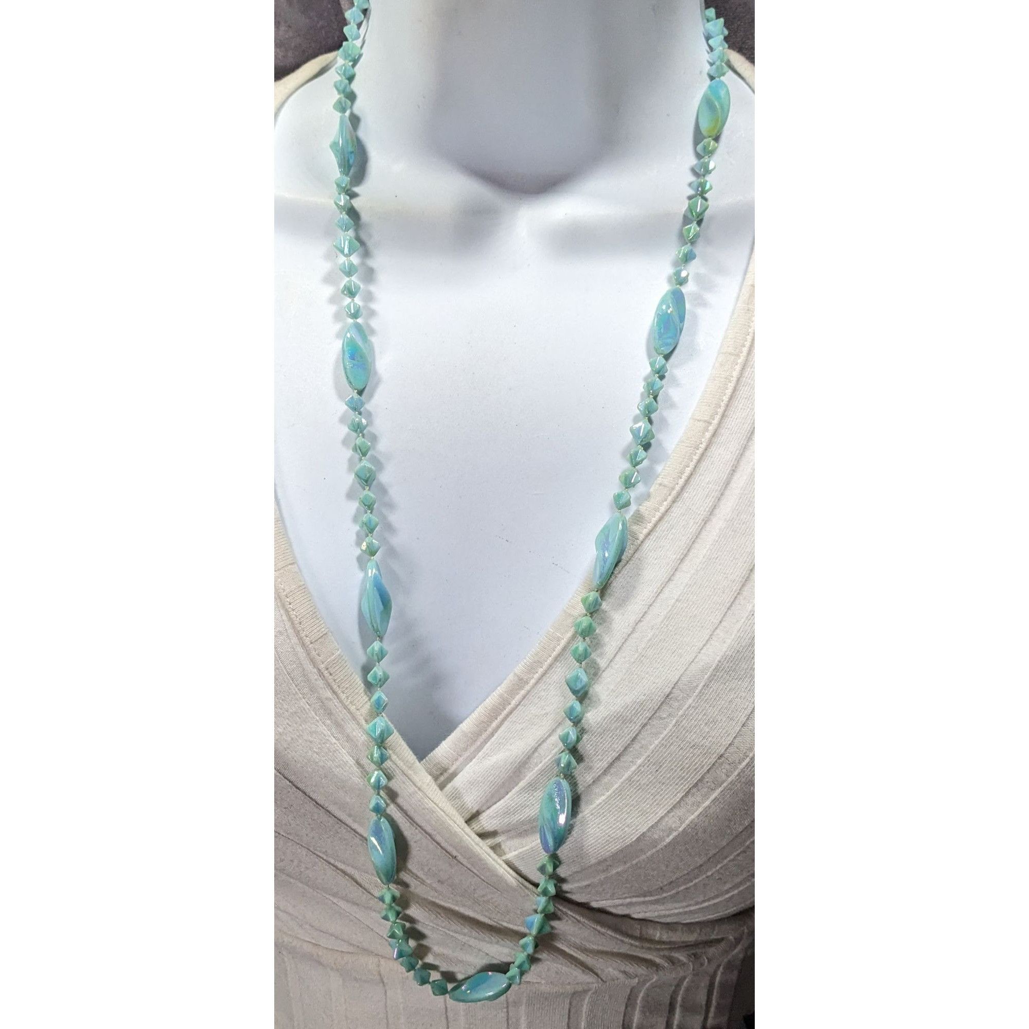 Other Mermaidcore Pearlescent Blue AB Beaded Necklace Size ONE SIZE - 3 Thumbnail