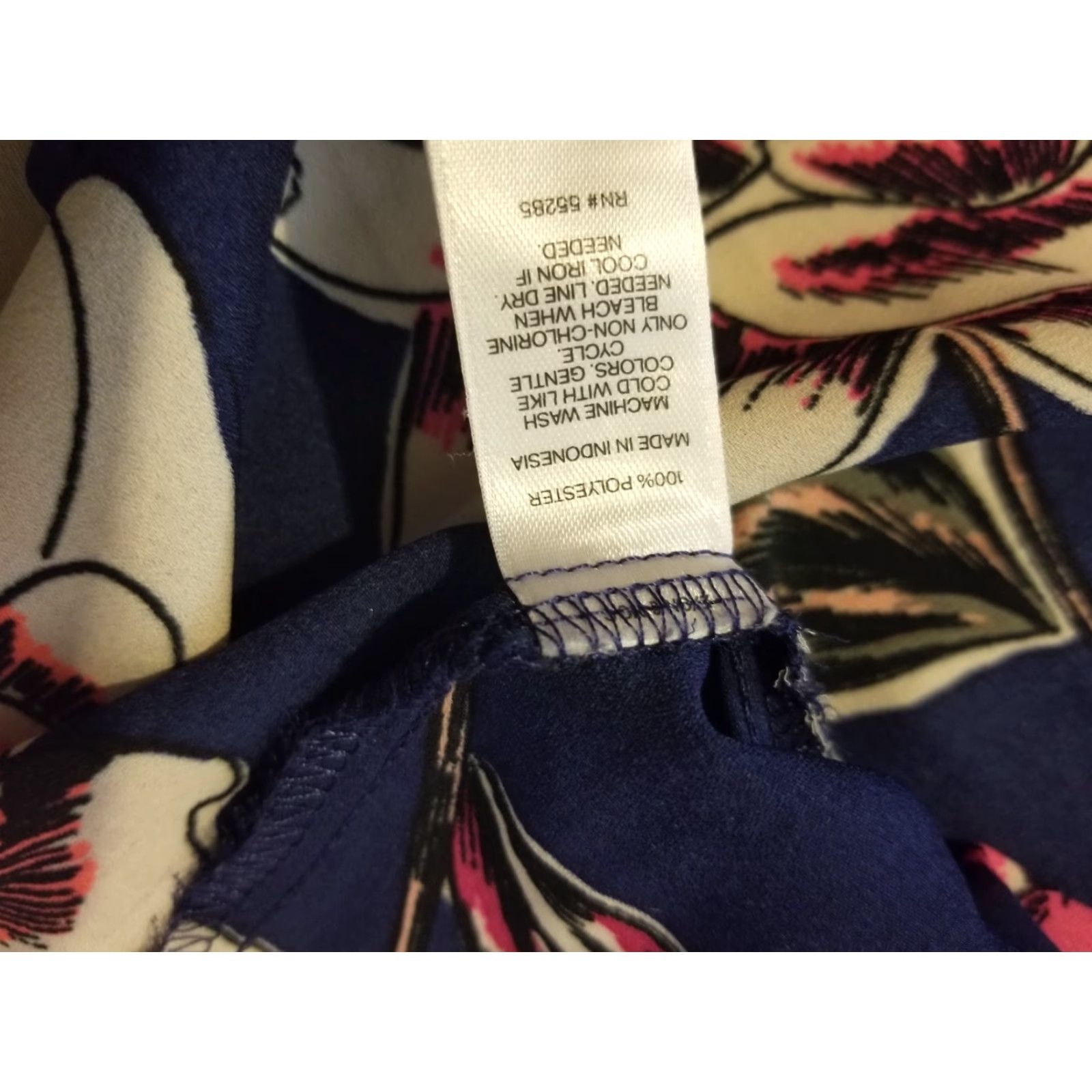 Express Womens Express Dress Shirt S Small Navy Blue Button Blouse Portofino Size S / US 4 / IT 40 - 6 Thumbnail