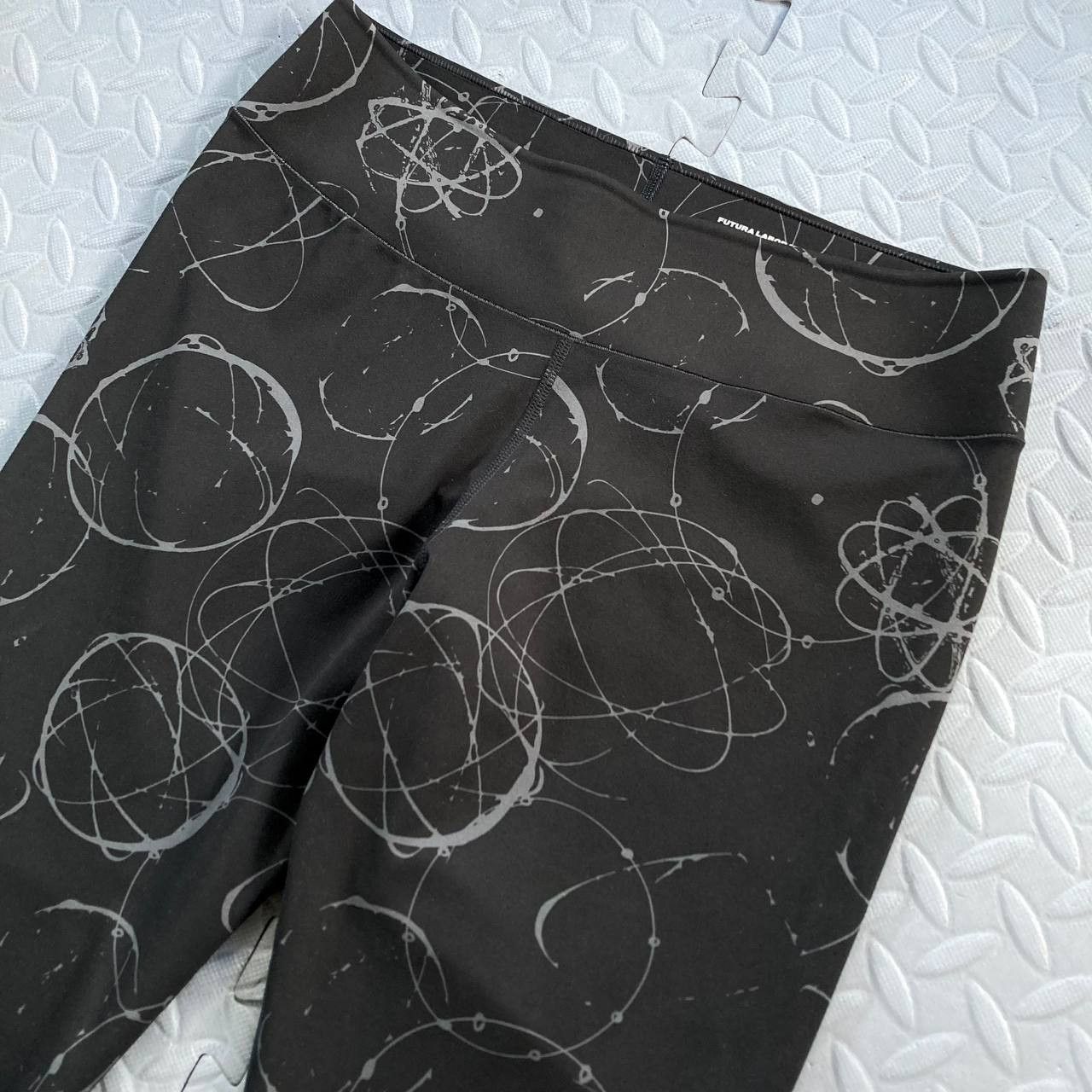 Futura × Uniqlo AIRism Active Seamless Leggings Size 30" / US 8 / IT 44 - 5 Thumbnail