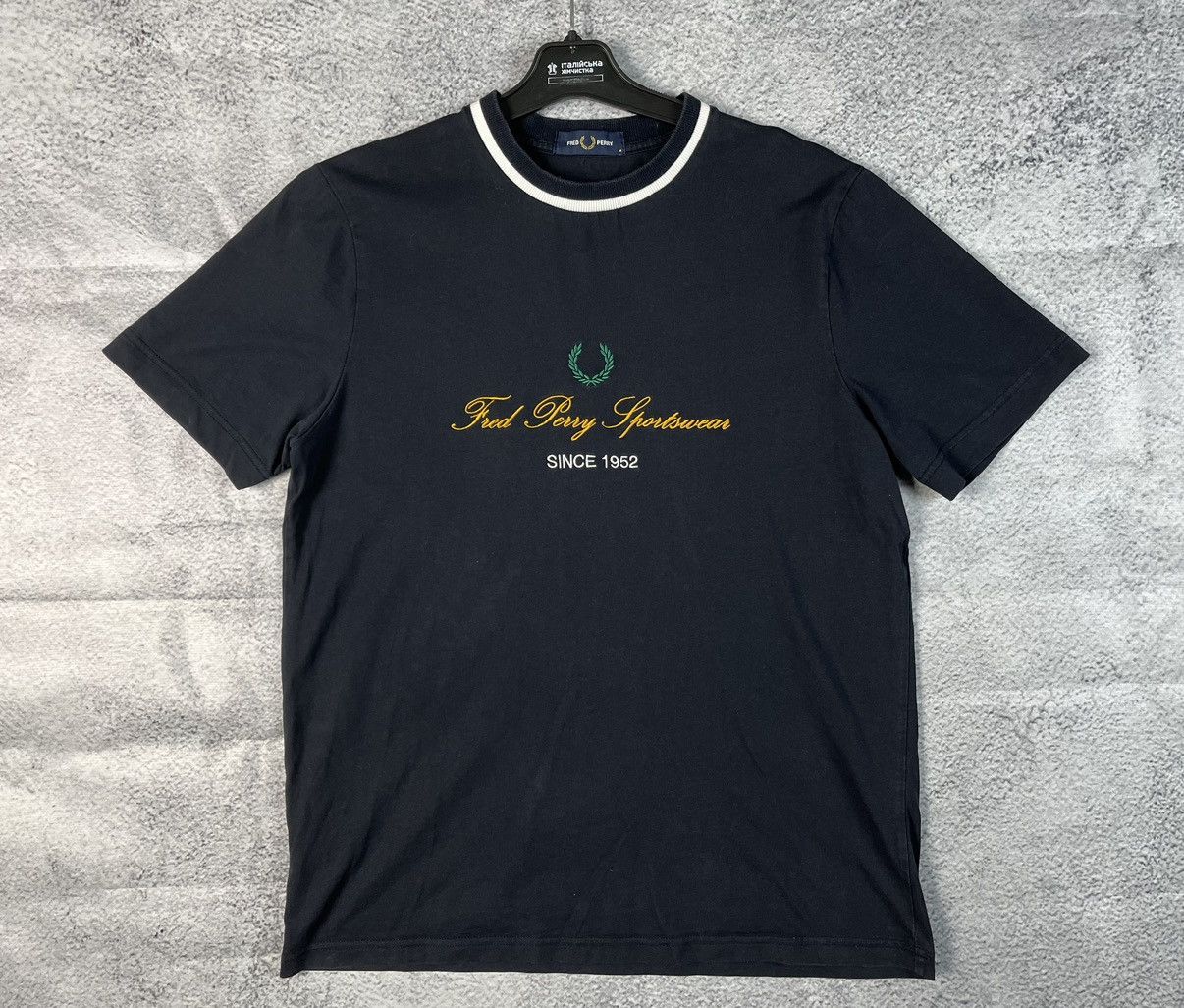 Fred Perry Fred Perry embroidered logo T-shirt Size US M / EU 48-50 / 2 - 2 Thumbnail