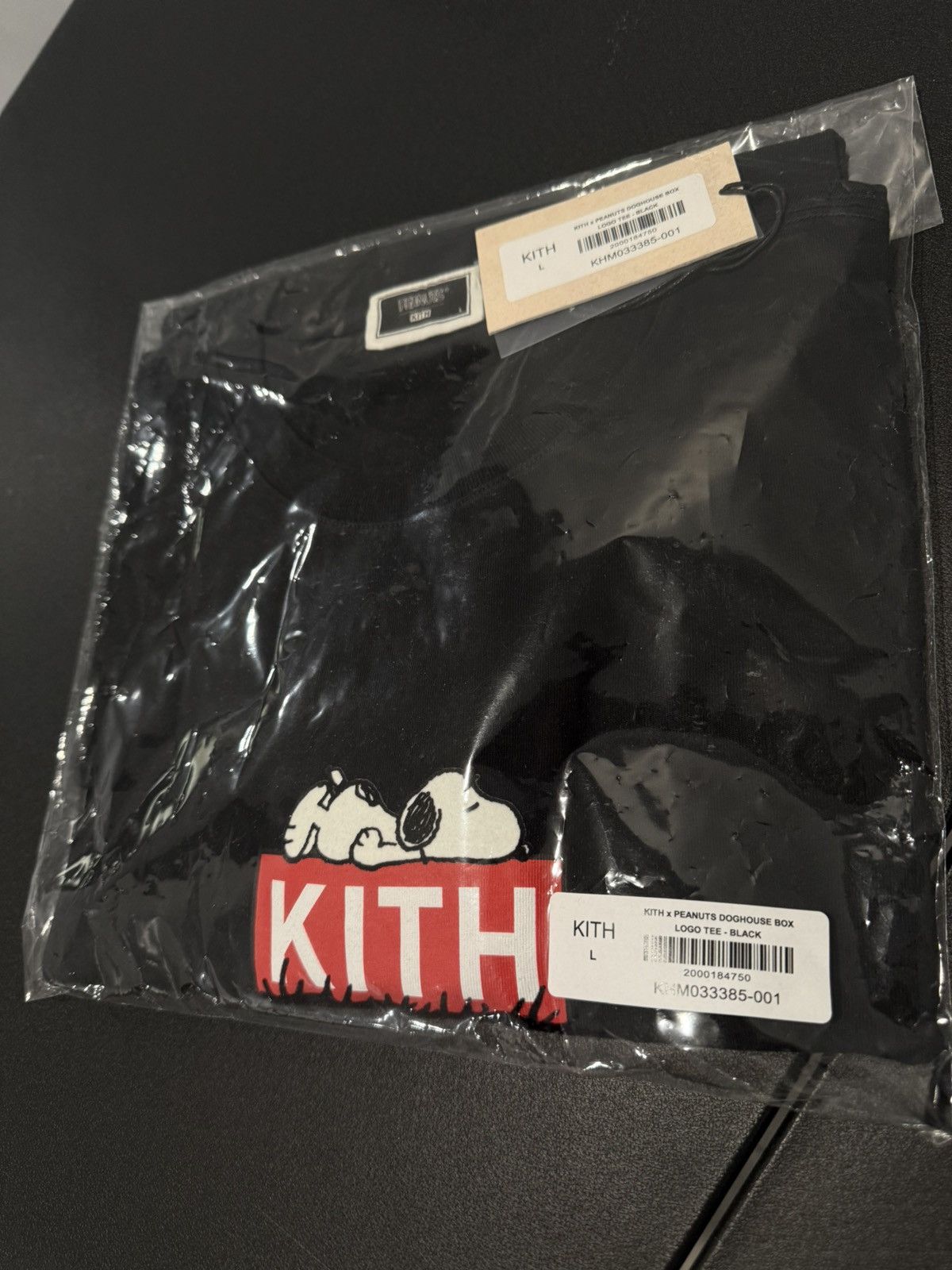 Kith × Peanuts KITH PEANUTS SNOOPY DOG HOUSE TEE Size US L / EU 52-54 / 3 - 1 Preview