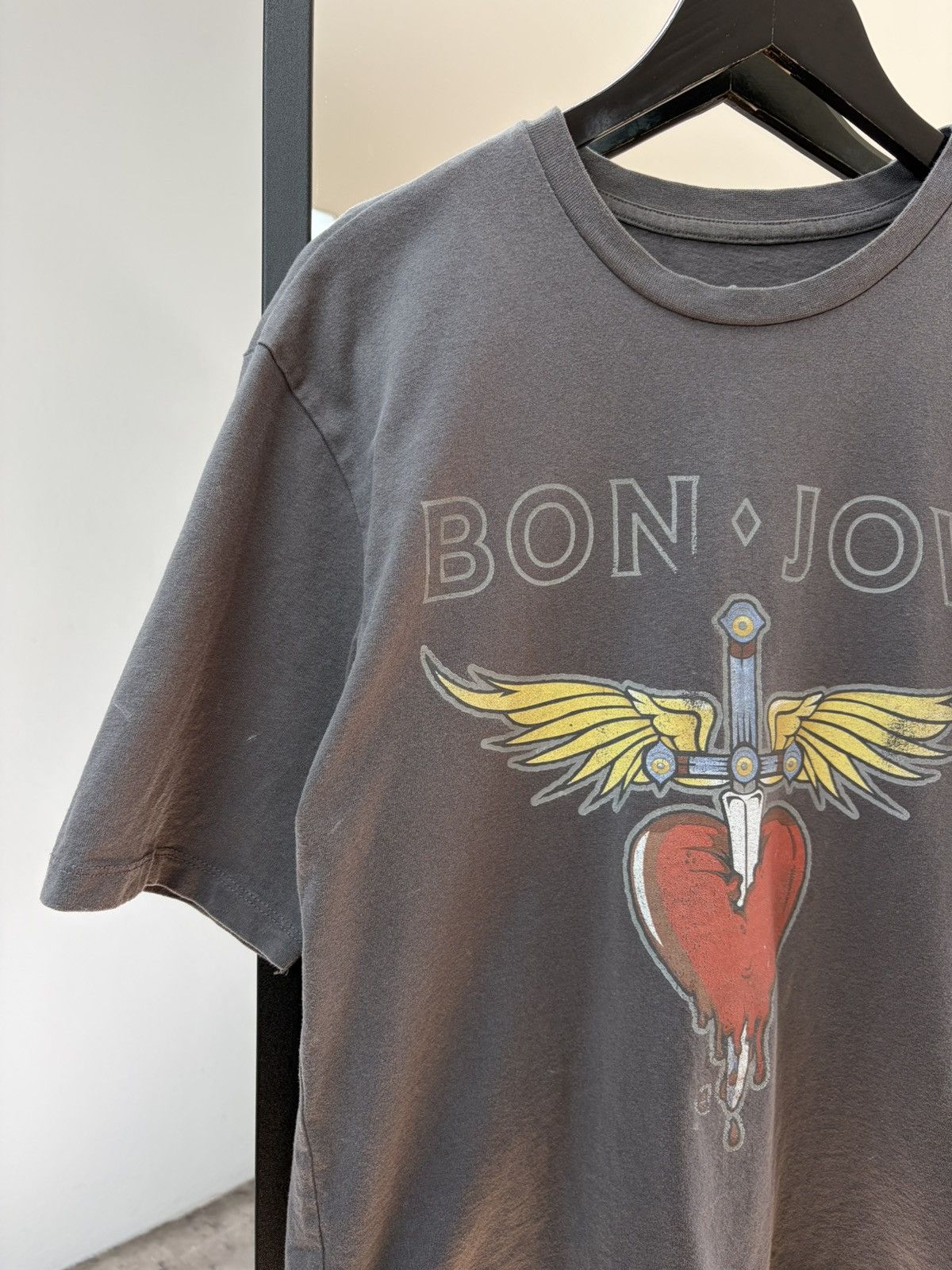 Band Tees Bon Jovi 1986–87 World Tour Tee Vintage Fade Rock Band Shirt Size US S / EU 44-46 / 1 - 6 Thumbnail