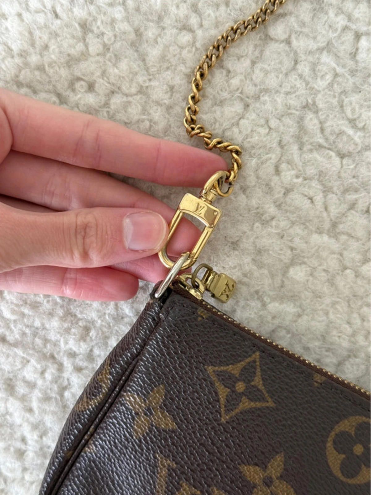 Louis Vuitton Louis Vuitton Mini Pochette Size ONE SIZE - 5 Thumbnail