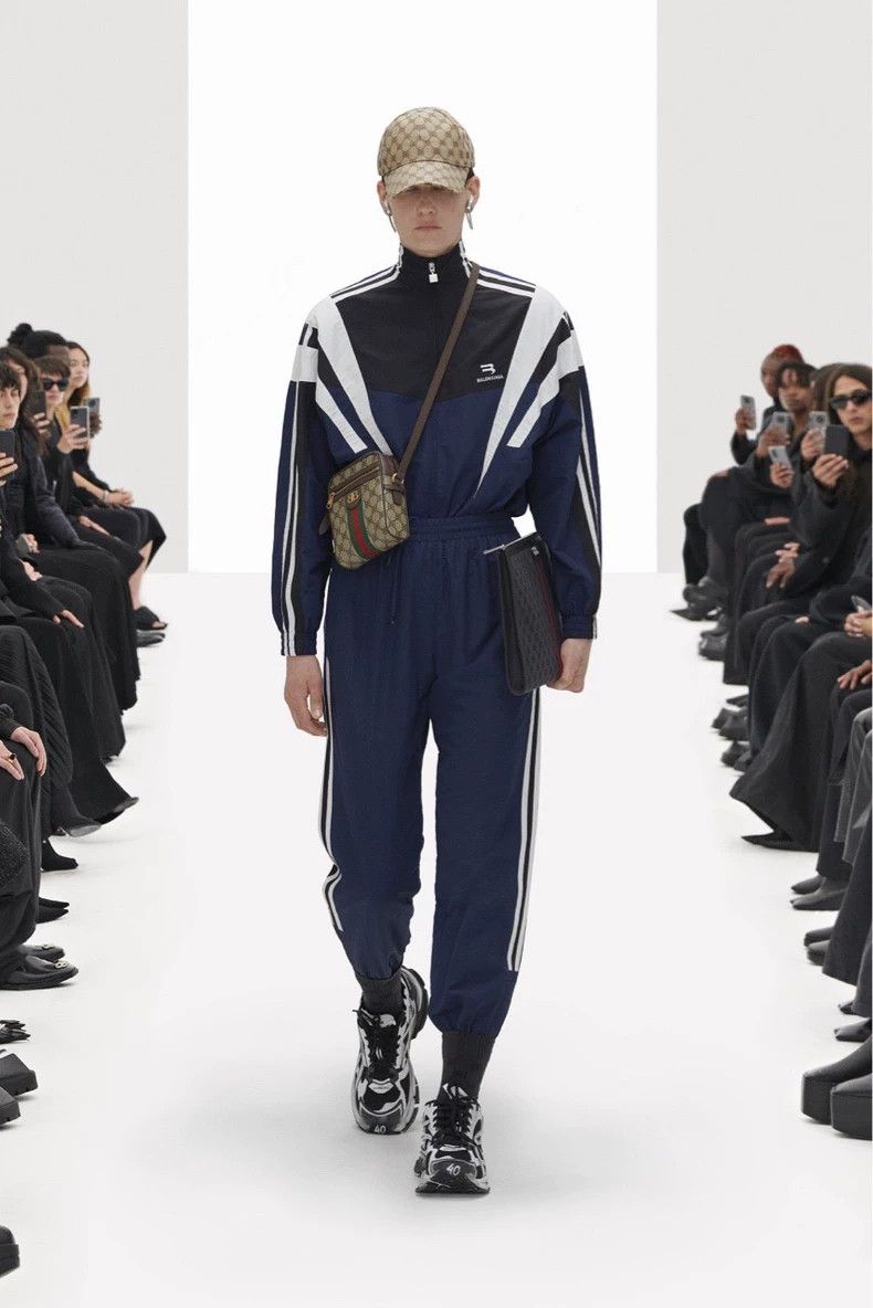 Balenciaga Balenciaga size m SS22 Sporty B embroidered logo nylon pane Size US 30 / EU 46 - 7 Thumbnail