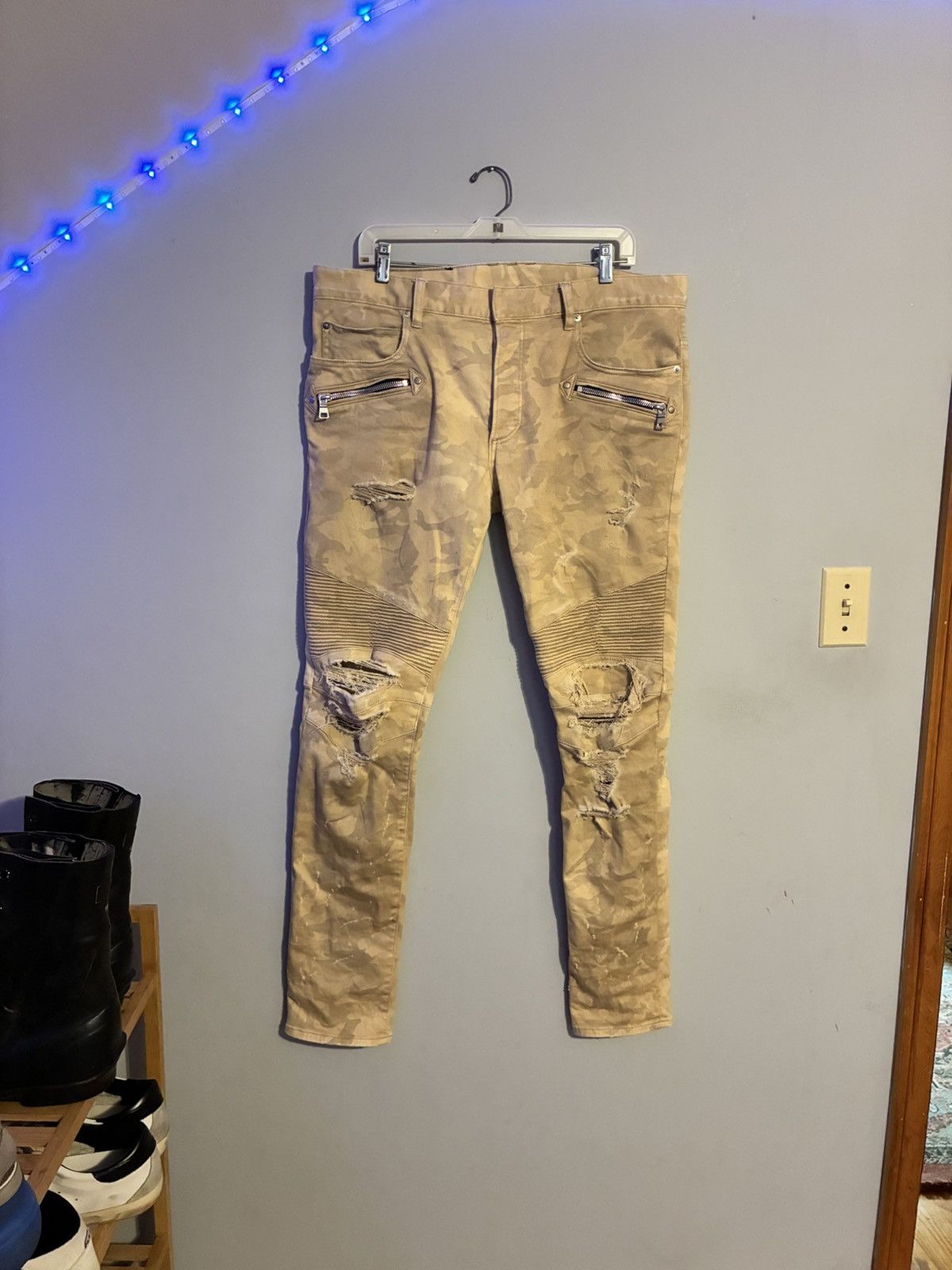 Balmain Balmain 2013 beige camo biker pants Size US 34 / EU 50 - 1 Thumbnail