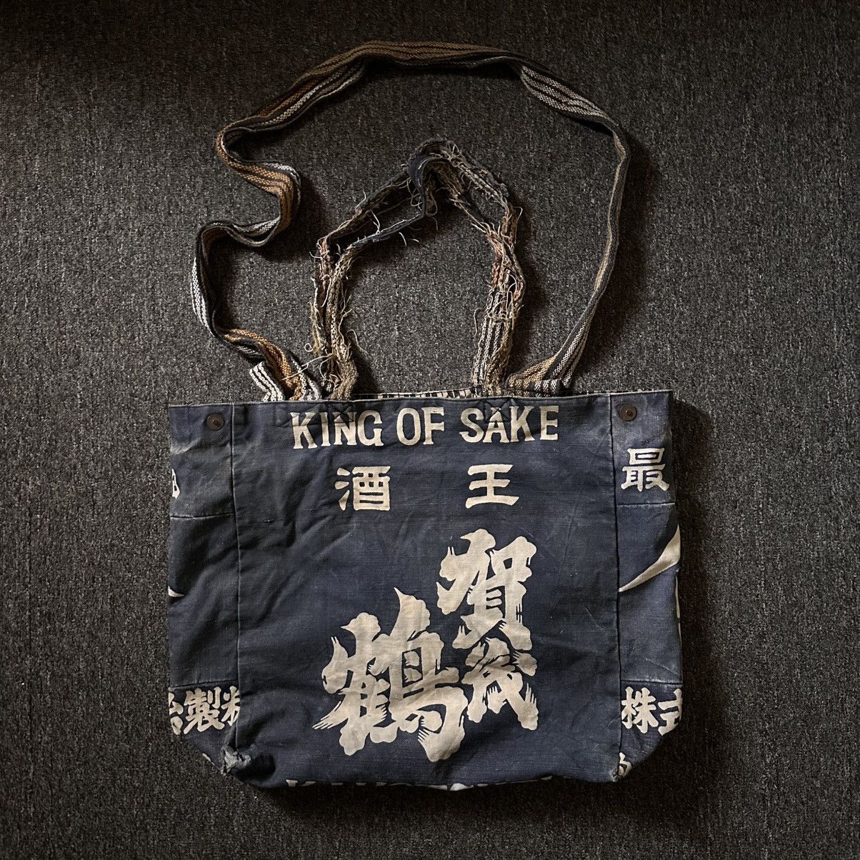 Japanese Brand KING OF SAKE JAPANESE KANJI DISTRESSED INDIGO SLING TOTE BAG Size ONE SIZE - 2 Thumbnail