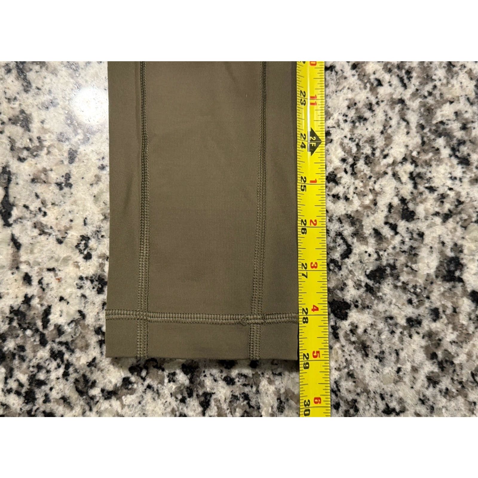 Lululemon Lululemon Align Pant Women’s Leggings Green 4 29” Inseam Nulu Breathable Pockets Quick Dry Stretch Machine Washable Athletic Size 27" / US 4 / IT 40 - 2 Thumbnail