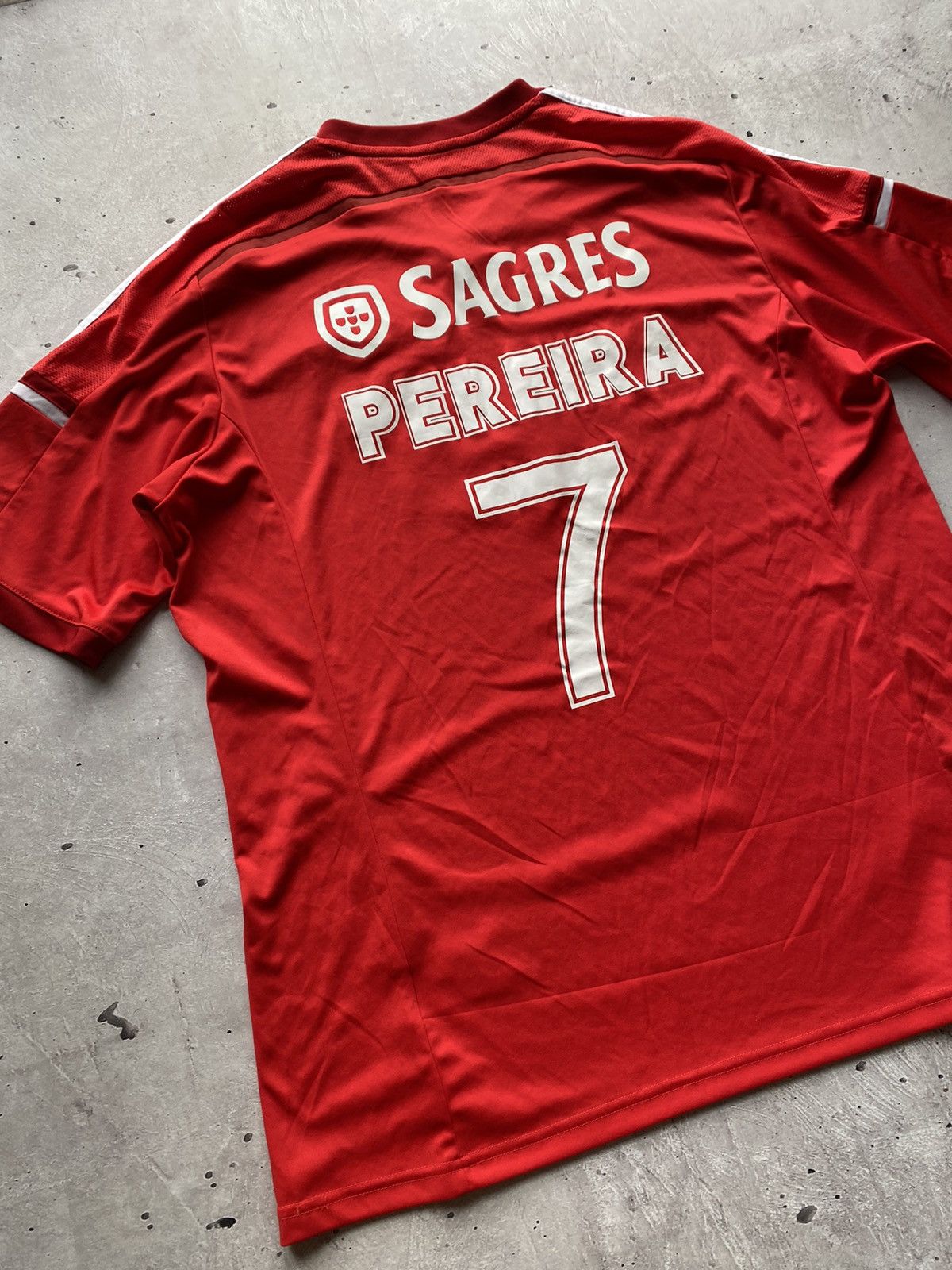 Adidas × Vintage Vintage 2014/2015 Adidas Benfica Pereira #7 Soccer Jersey Size US XL / EU 56 / 4 - 4 Thumbnail