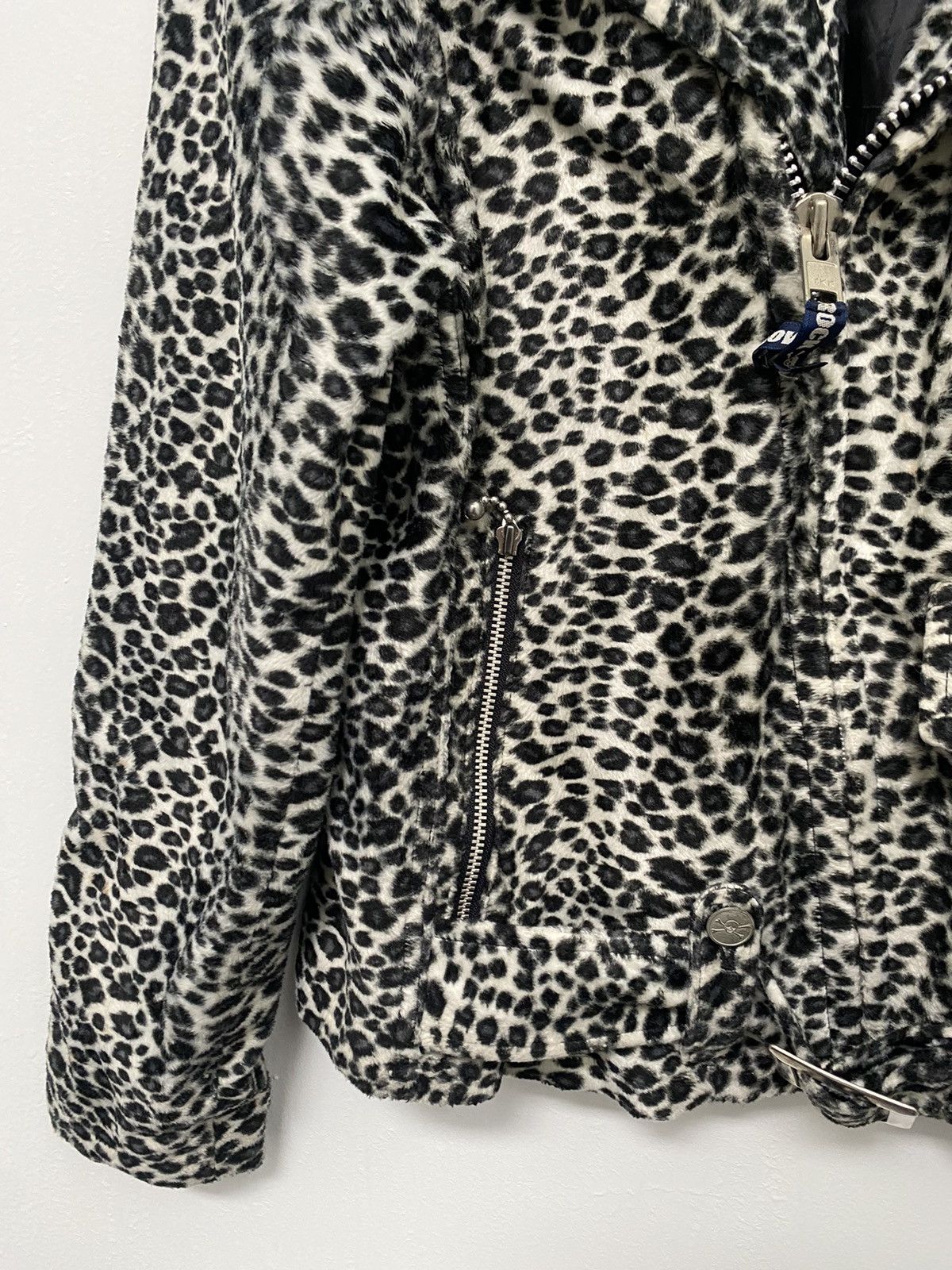 If Six Was Nine × Le Grande Bleu (L.G.B.) ALBINO LEOPARD DESIGN PUNK JACKET SUPER LOVERS VELVET RARE Size US M / EU 48-50 / 2 - 8 Thumbnail