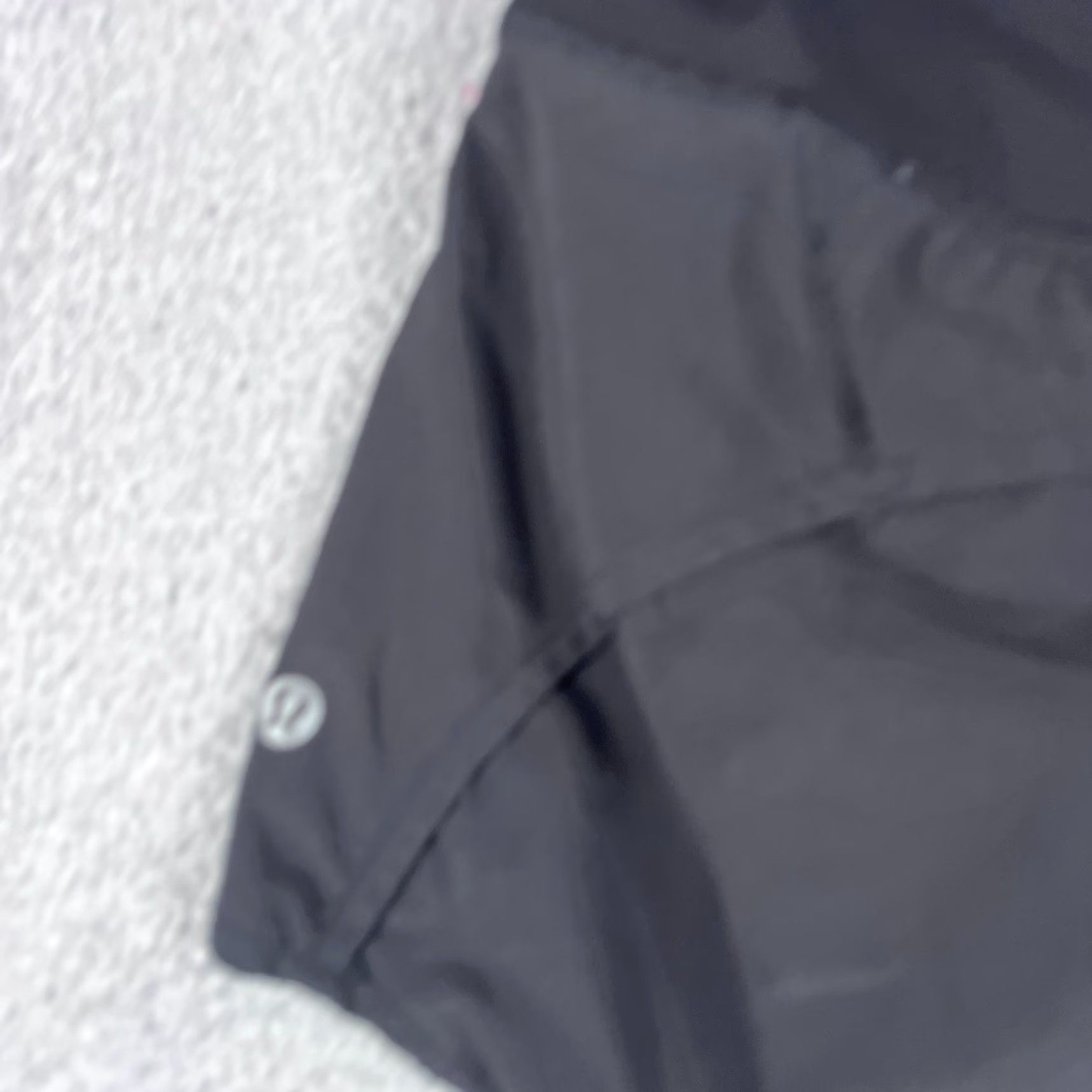 Lululemon Lululemon Women's Run Times Short Black 8 Back Zip Pocket Size 30" / US 8 / IT 44 - 3 Thumbnail