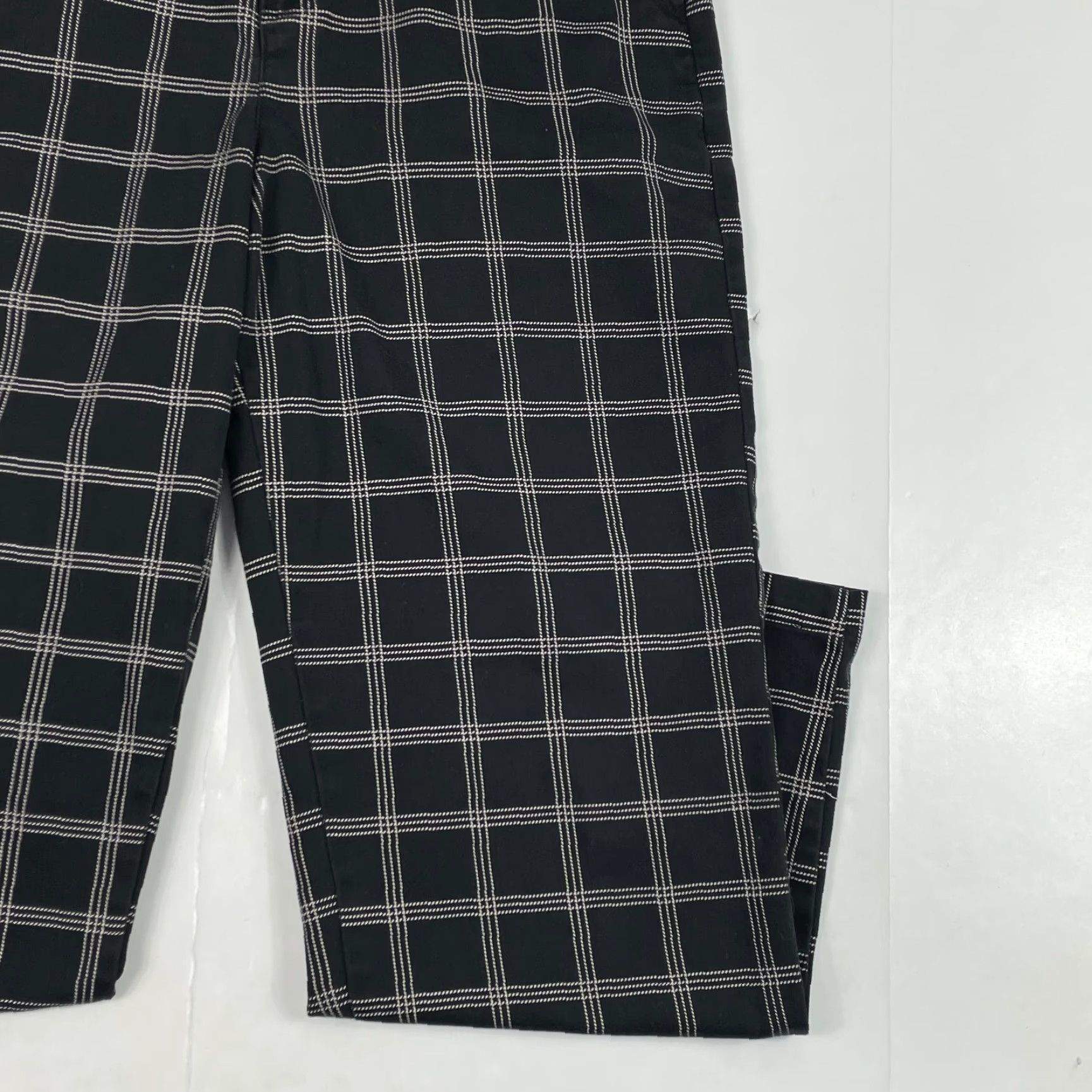 Vans VANS Pants Women 26 x 27 Black Breana Plaid Chino Straight Leg Skater Skateboard Size 26" / US 2 / IT 38 - 4 Thumbnail