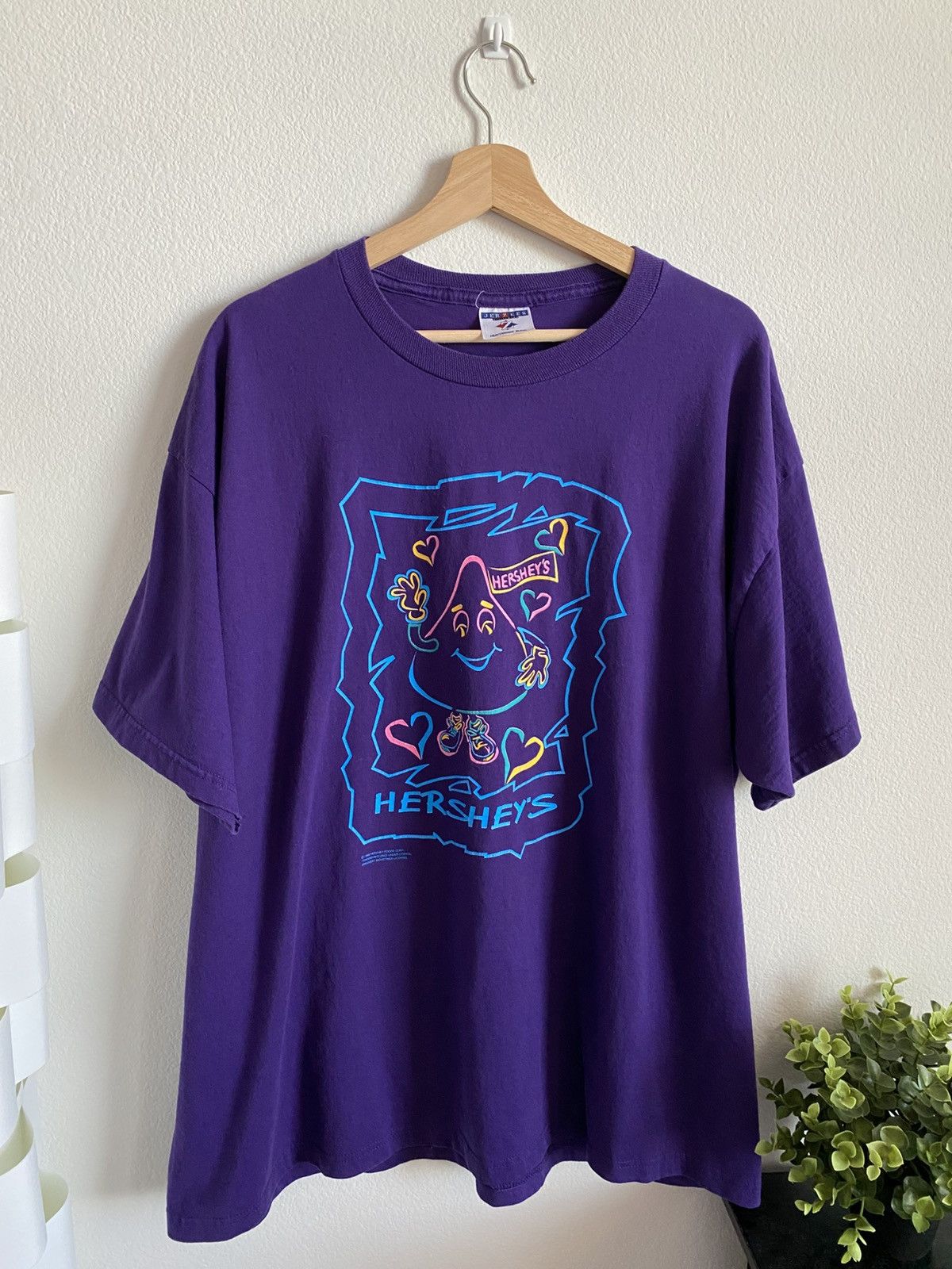 Vintage Vintage 90s Hershey Kiss Promo Tee Size US XL / EU 56 / 4 - 1 Thumbnail