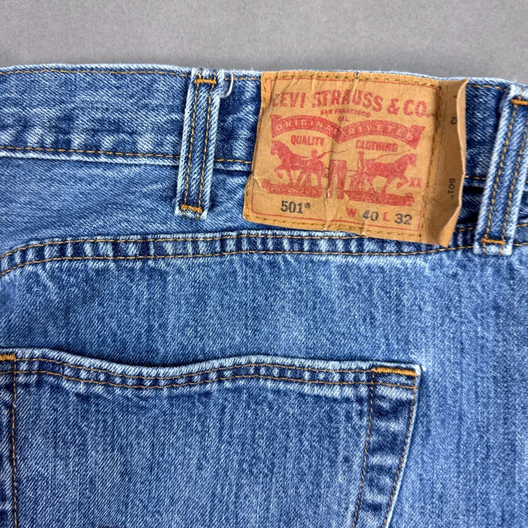 Levi's Levi's 501 Jeans Mens 40x32 Denim Button Fly Straight Classic Regular Color Black Waist 40 Inseam 32 Size US 40 / EU 56 - 7 Thumbnail