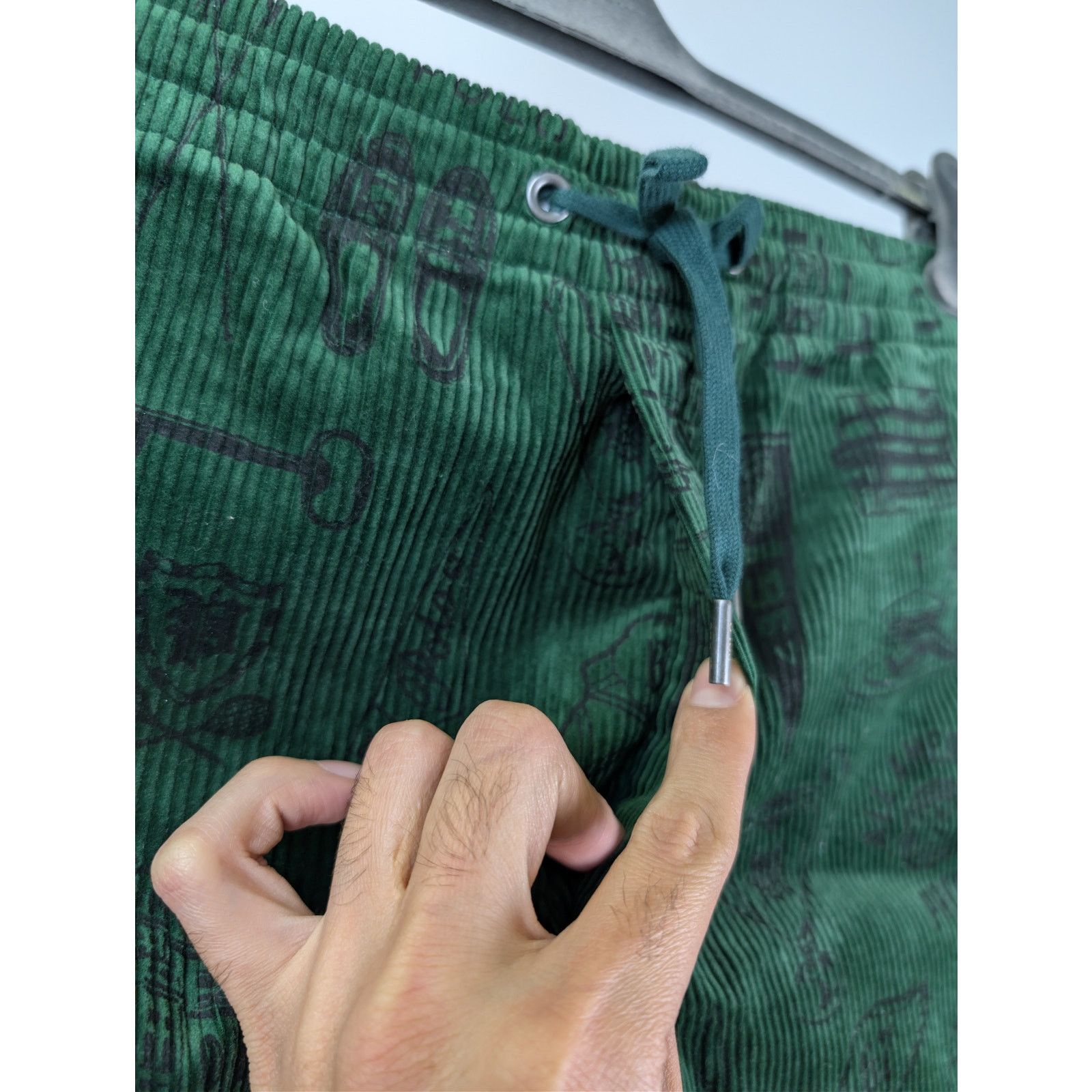 Polo Ralph Lauren o1rshd1 CC20 Velvet Shorts in Green Size US 32 / EU 48 - 7 Thumbnail