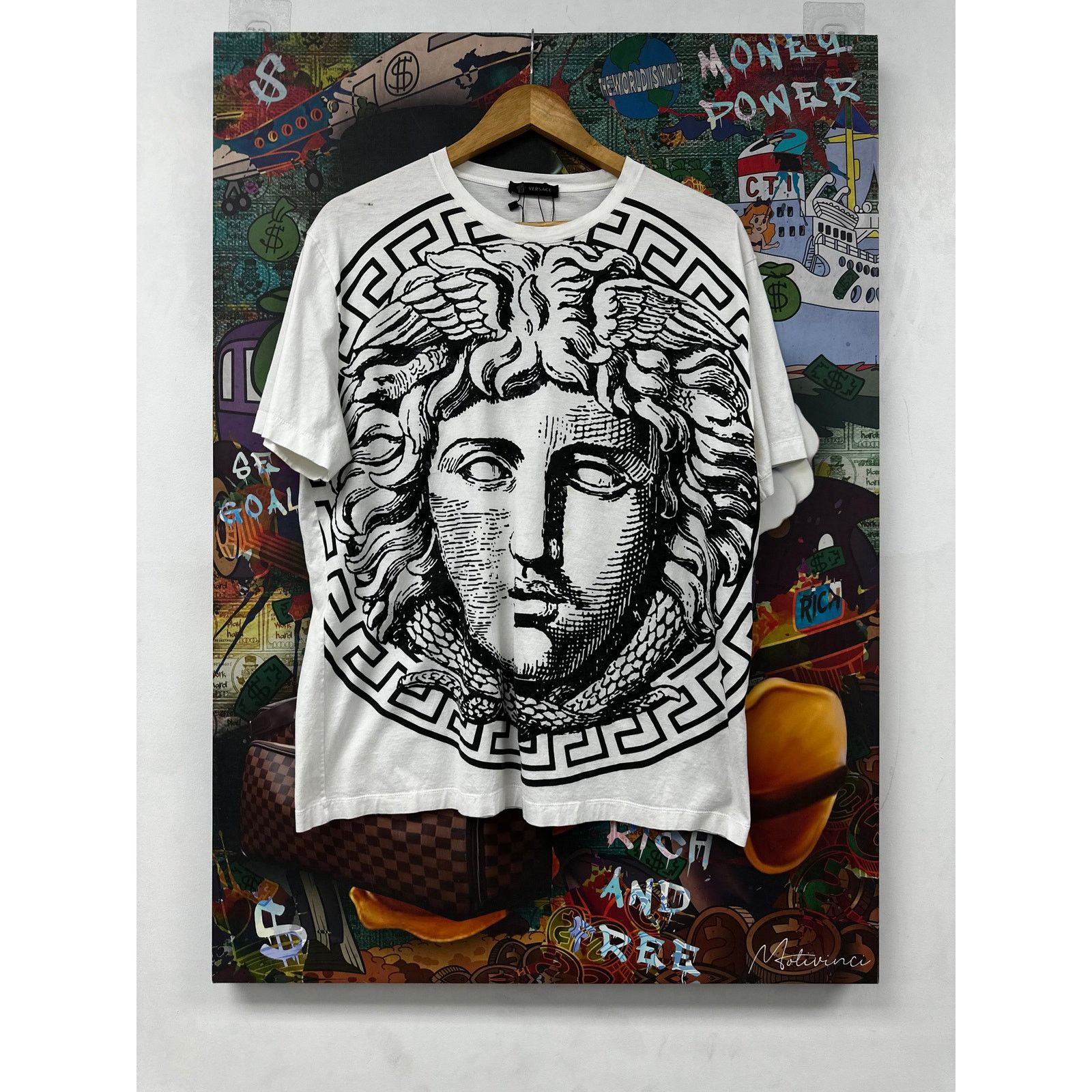 Versace Versace Medusa Tee White Used XL Size US XL / EU 56 / 4 - 1 Thumbnail