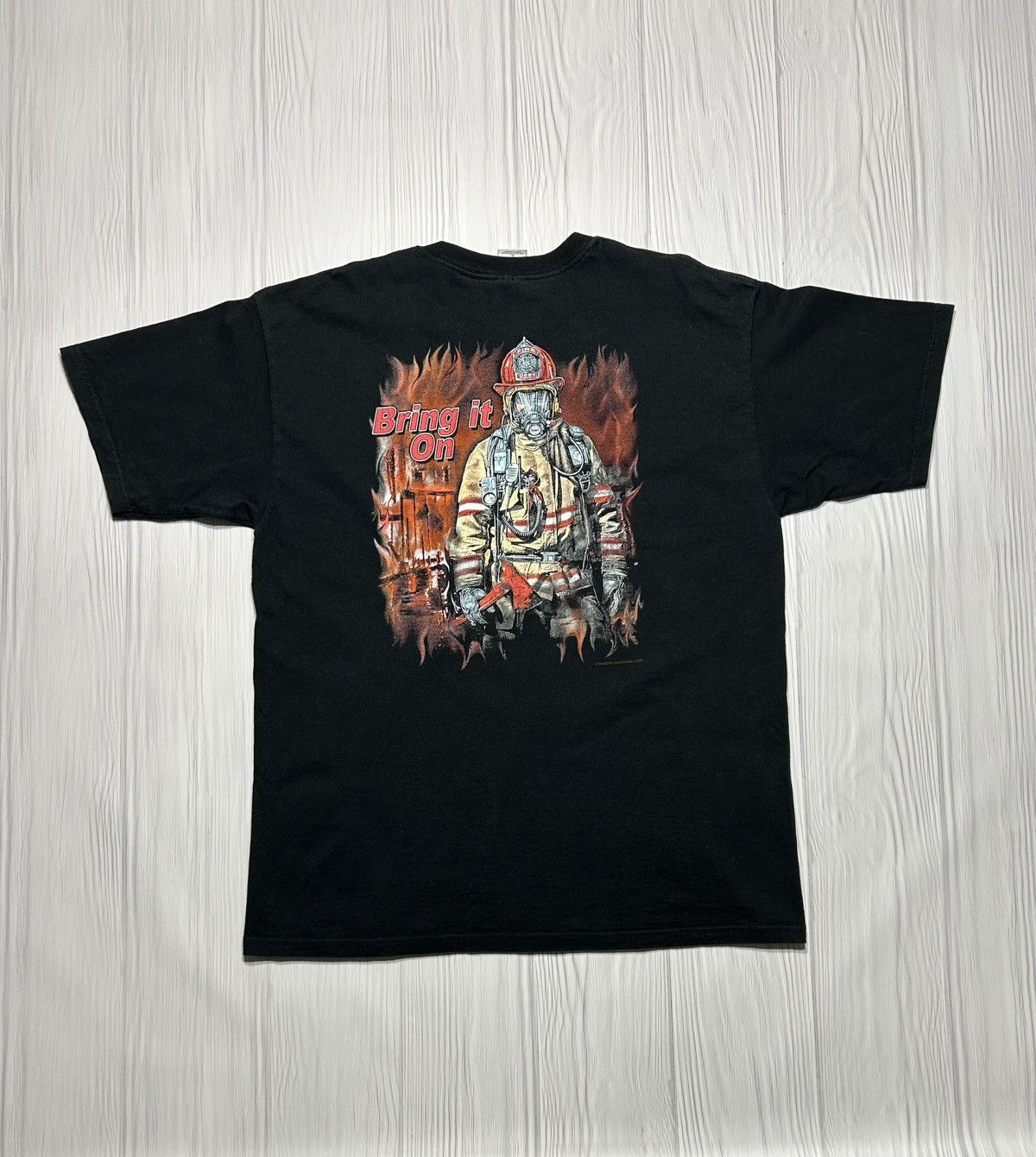 Vintage Vintage 2004 Fireman USA Bring It On T-Shirt Size US XL / EU 56 / 4 - 1 Thumbnail