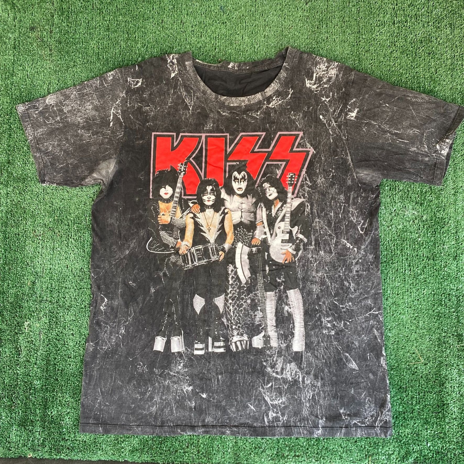 Band Tees Vintage Y2K KISS Band Shirt Punk Glam Metal Logo Rock Tee Size US L / EU 52-54 / 3 - 1 Thumbnail