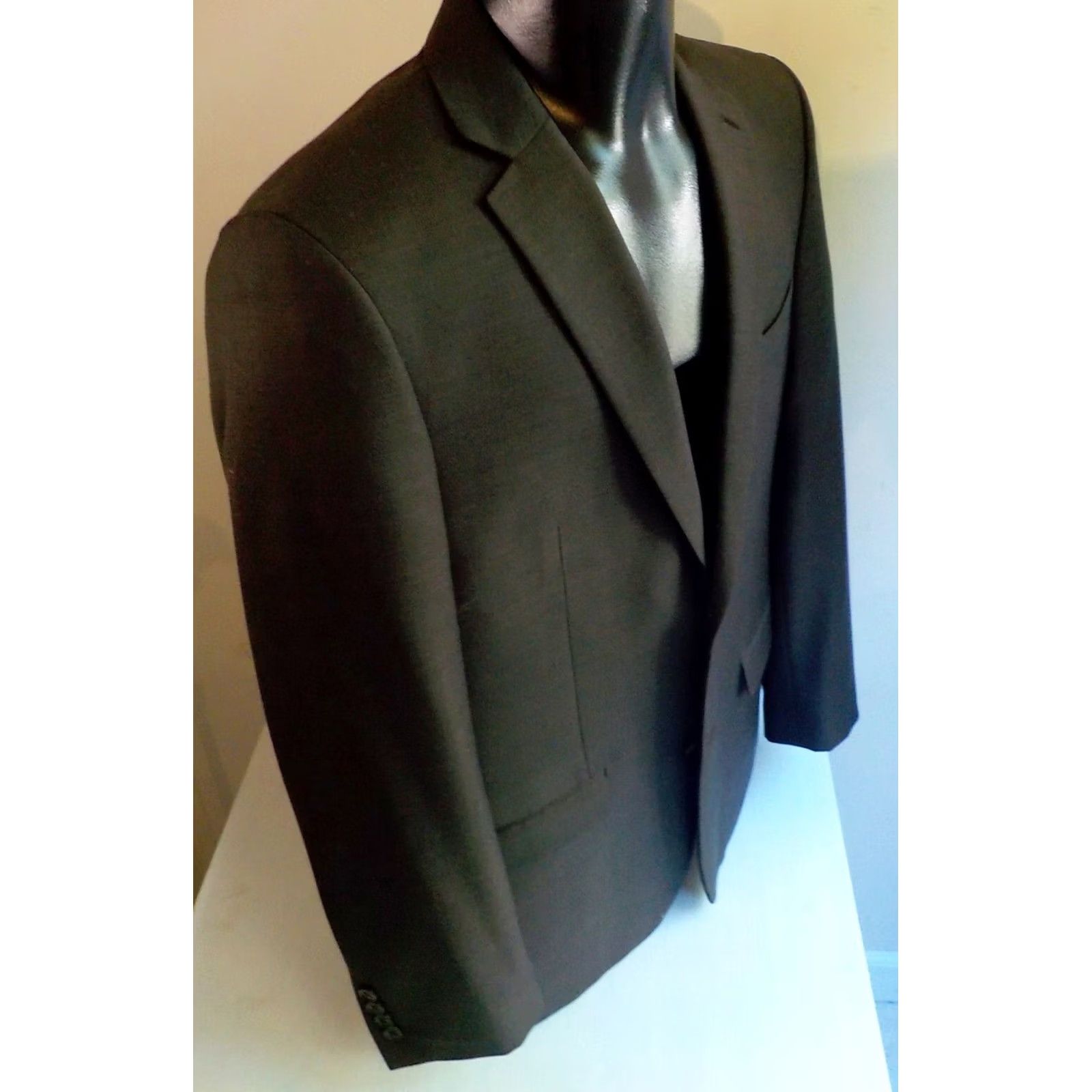 Joseph Abboud JOSEPH ABBOUD 2 Button-Notch Collar-2 PC Suit Brown Wool 38R Mens Suit Set Size 38R - 3 Thumbnail
