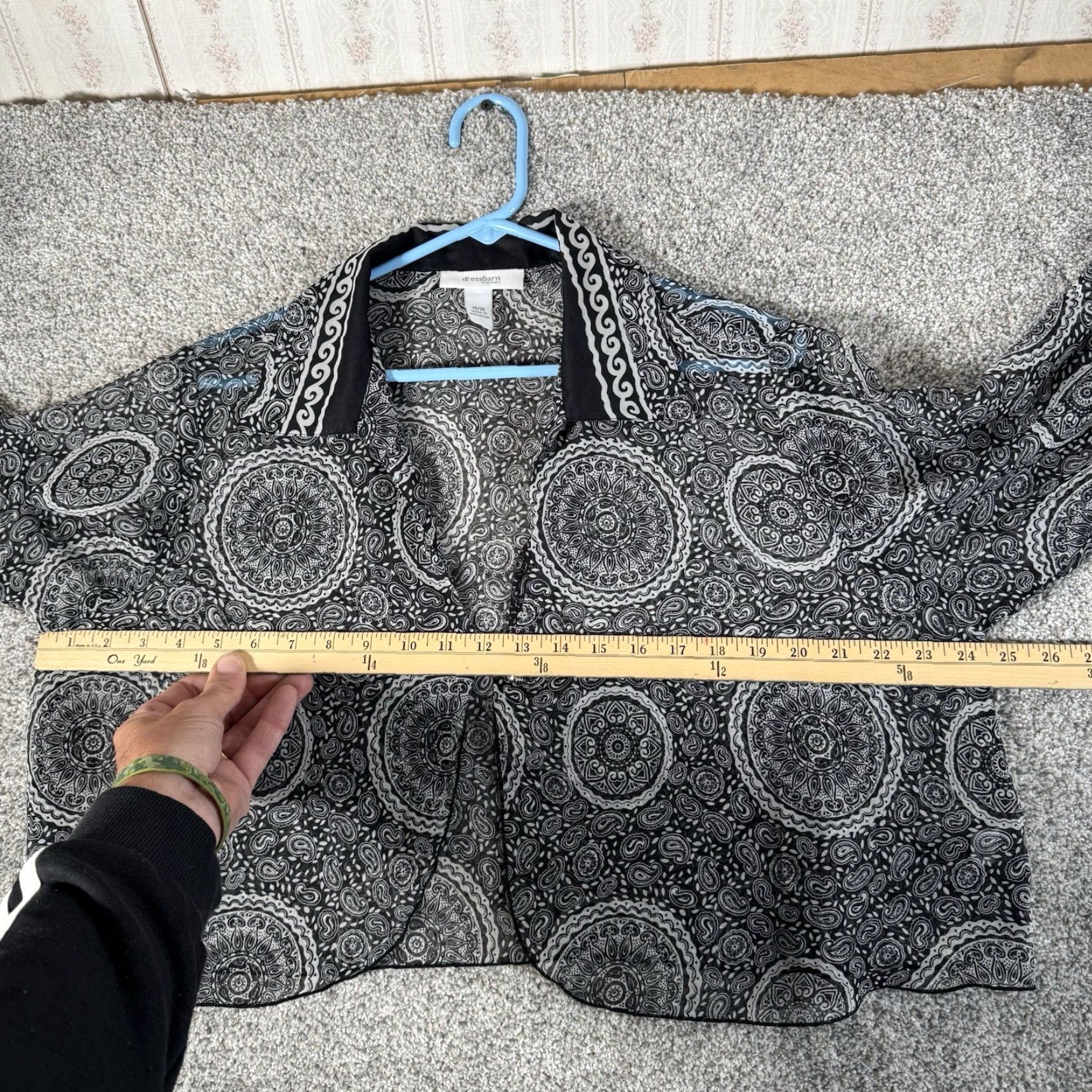 Vintage Dressbarn Blouse 14 14/16 Black Bell Sleeve 3/4 Sleeve Button Paisley Boho Baroque Fairy Grunge Romantic Goth Women Size XL / US 12-14 / IT 48-50 - 4 Thumbnail