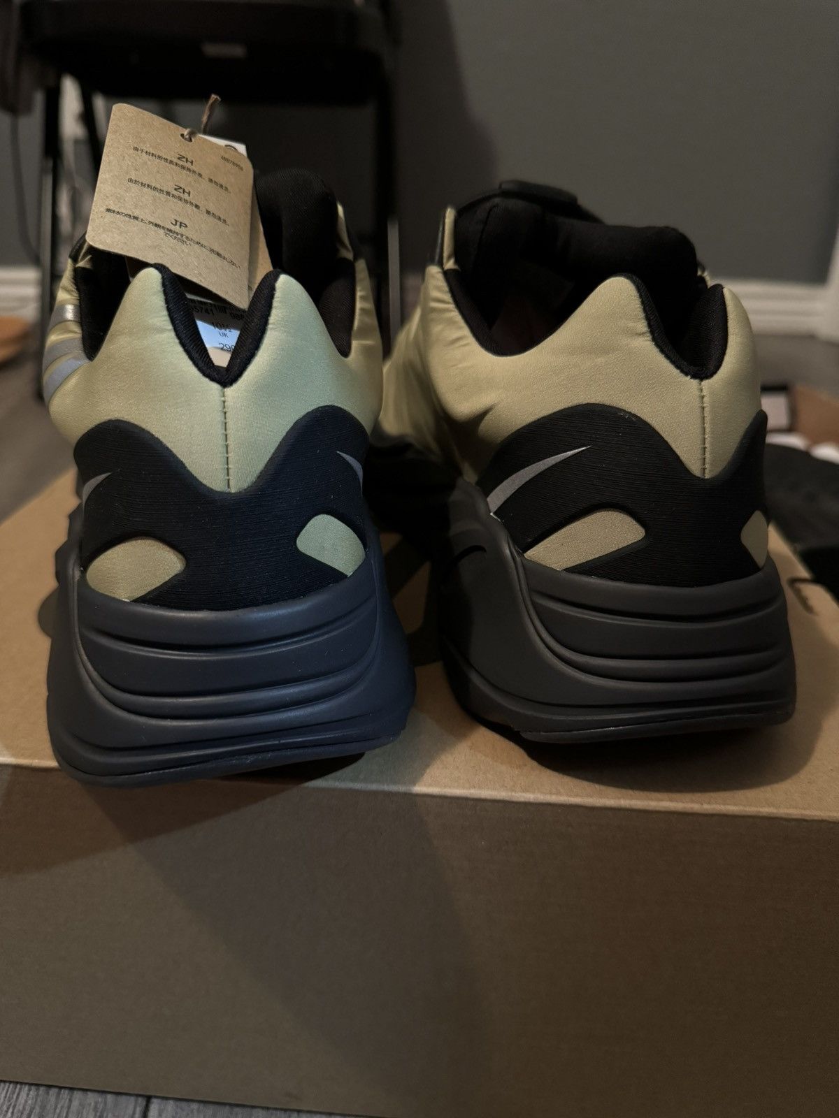 Adidas Yeezy 700 MNVN Size US 11 / EU 44 - 4 Thumbnail