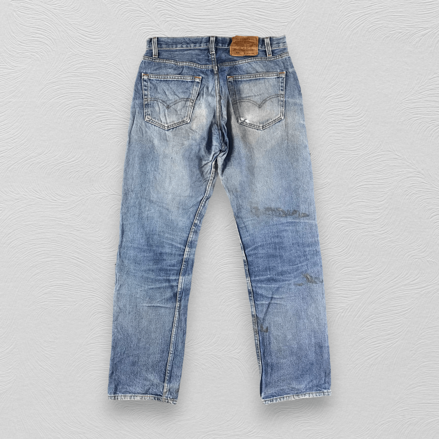 Levi's Vintage 90s Levis 501 Jeans Medium Wash Distress Denim Size US 32 / EU 48 - 2 Thumbnail