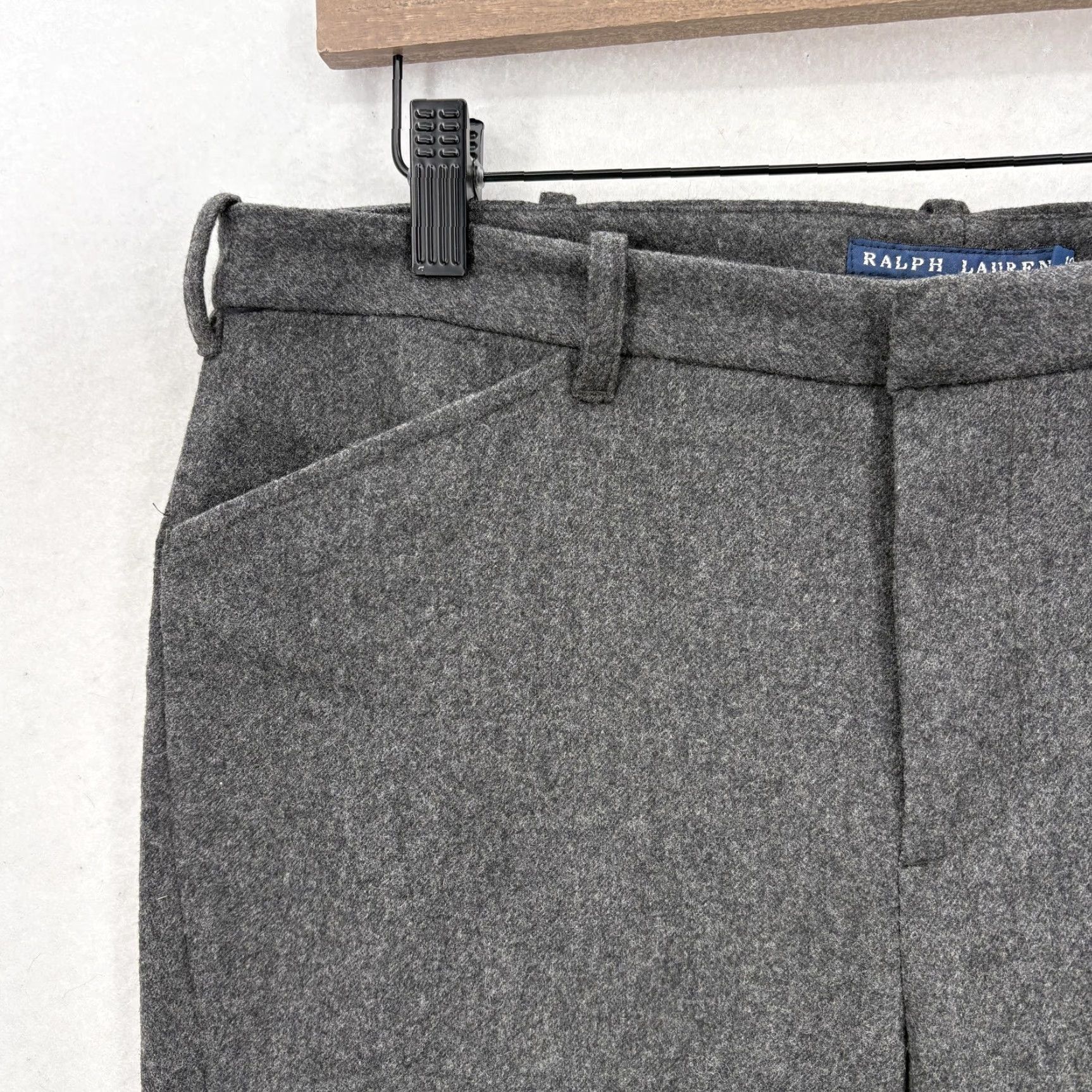 Ralph Lauren Ralph Lauren Wool Flannel Ankle Pants Womens 10 Gray Slim Tapered Button Hem NWT Size 32" / US 10 / IT 46 - 3 Thumbnail