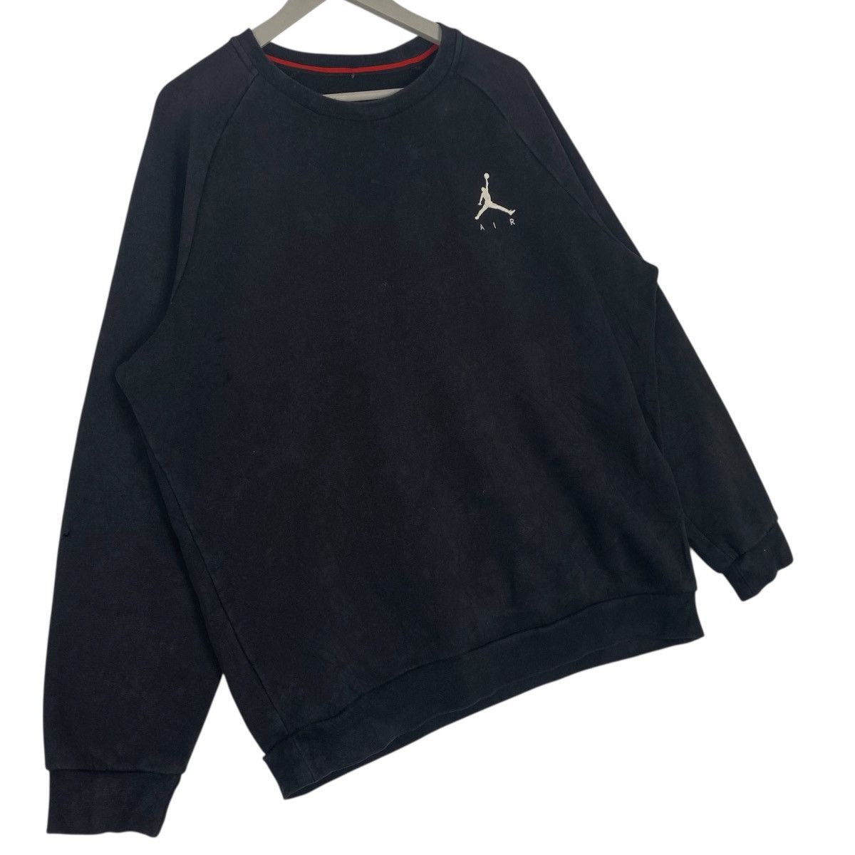 Other Vintage Nike Air Jordan Small Logo Embroidered Crewneck Size US L / EU 52-54 / 3 - 3 Thumbnail