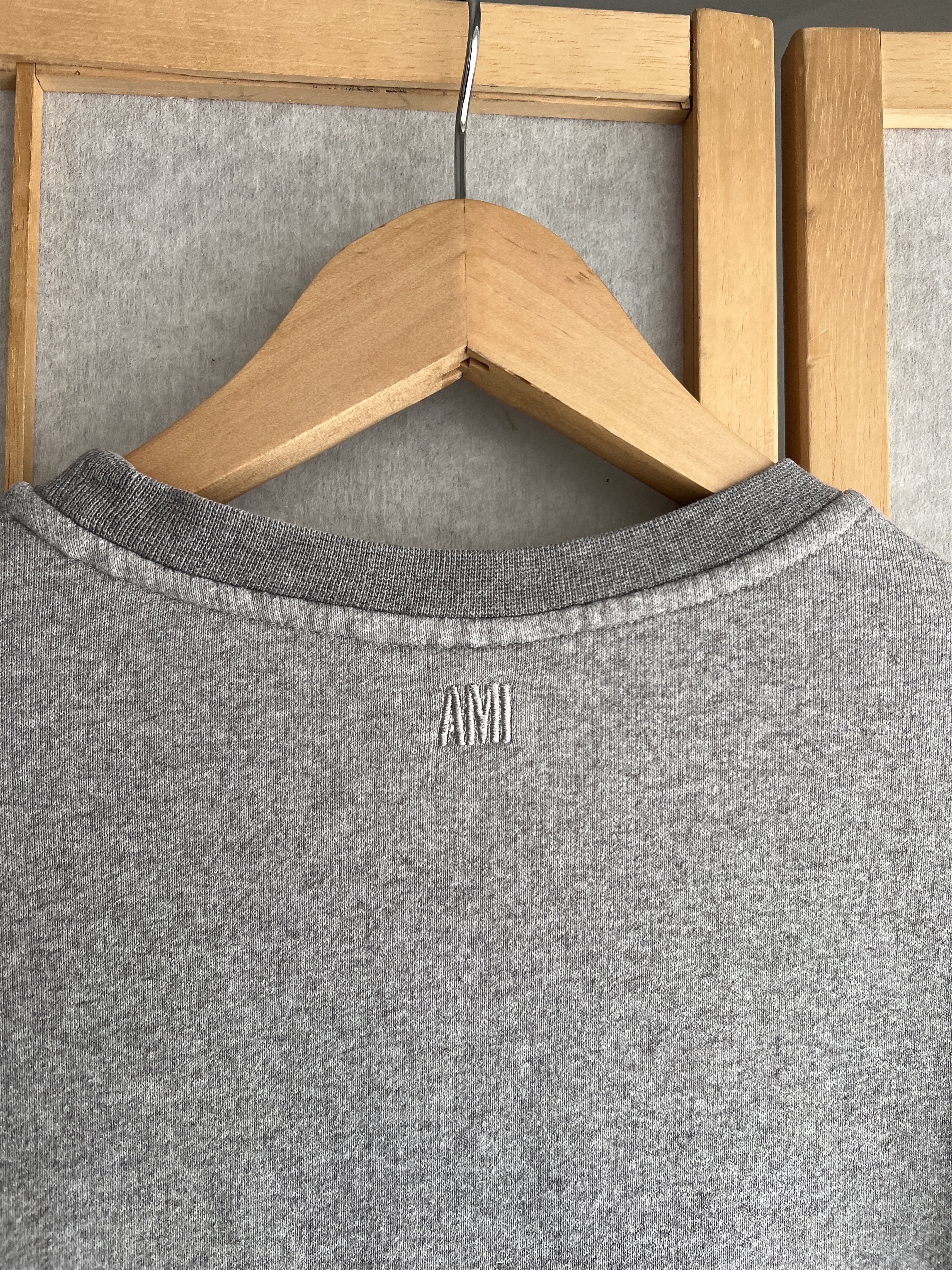 AMI Rare AMI x Smiley Happy sweatshirt graphic big face logotype Size US M / EU 48-50 / 2 - 17 Thumbnail