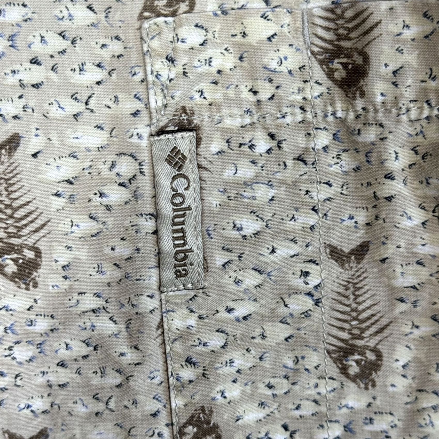 Vintage Columbia Men's XL Brown Fish Skull Print Short Sleeve Button-Down Shirt M592 Size US XL / EU 56 / 4 - 6 Thumbnail