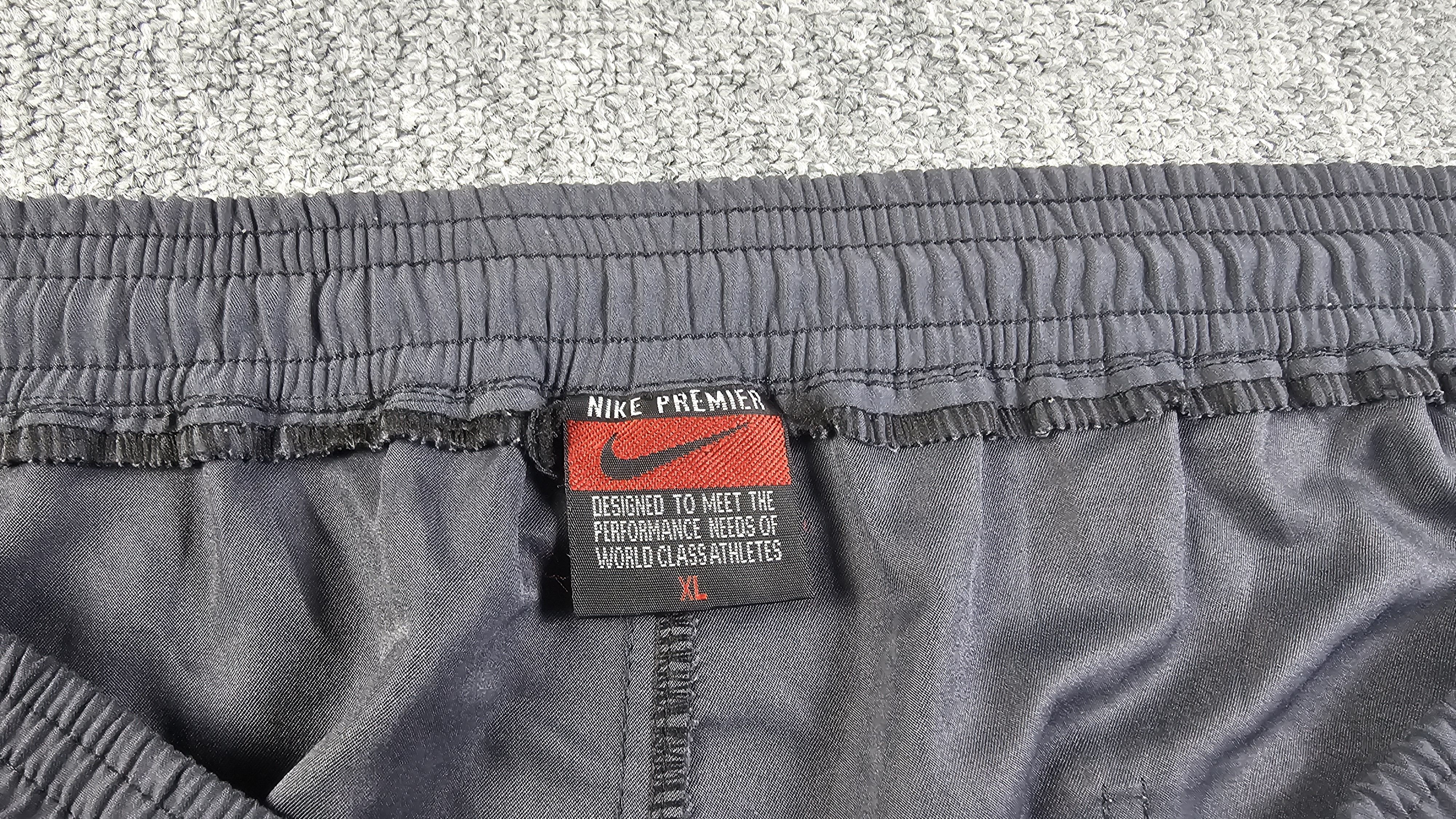 Nike Vintage 90s Nike Premier Cargo Shorts XL Gray Baggy Swoosh Size US 42 / EU 58 - 4 Thumbnail