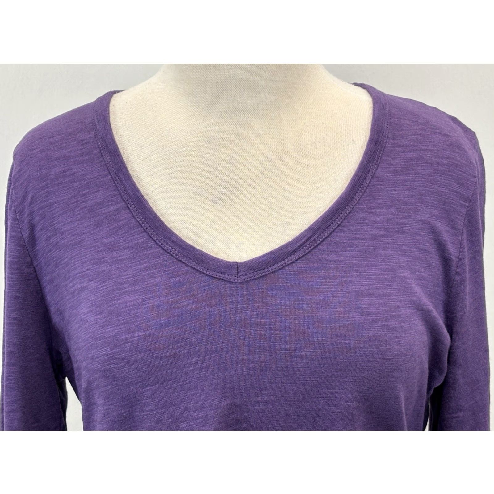 Vintage CHICOS The Ultimate Tee Shirt Top Shirt Women's V-Neck Long Sleeve Purple M US Medium Regular Size 1 Basic Casual Size M / US 6-8 / IT 42-44 - 5 Thumbnail