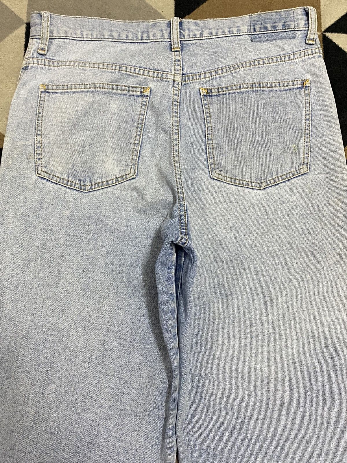 Japanese Brand Vintage Japanese Brands Faded Wash Distressed Baggy Jeans Size US 34 / EU 50 - 4 Thumbnail