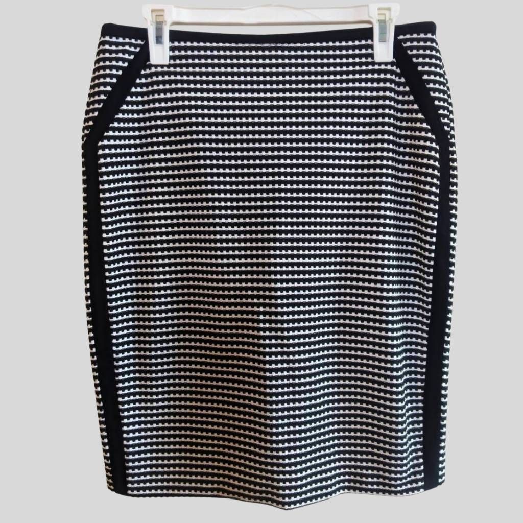 Nine West Nine West Women's Size 8 Pencil Skirt Black White Textured Stretch Office Work Size 30" / US 8 / IT 44 - 1 Thumbnail