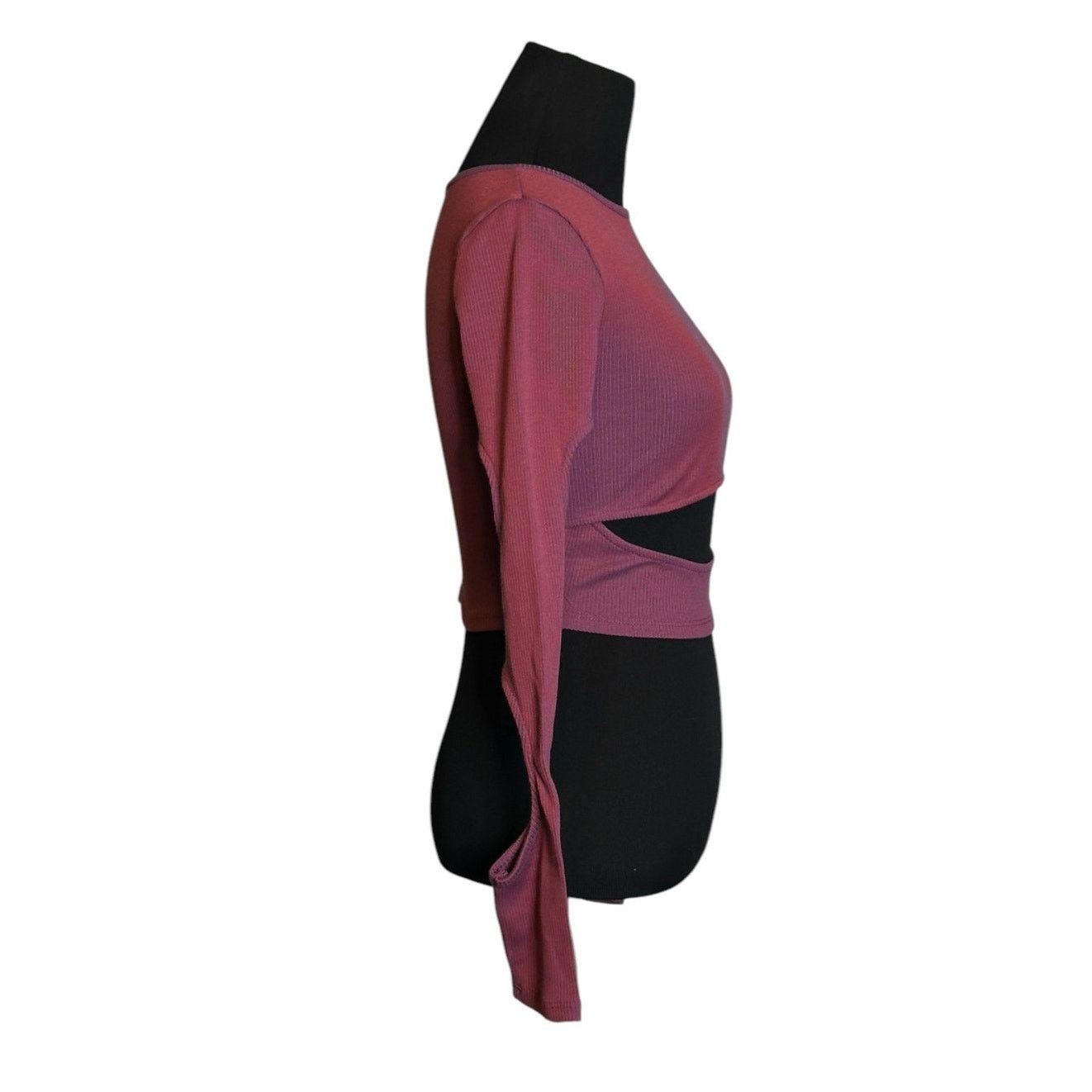 Bdg BDG Red Wine Crop Long Sleeve Ribbed Cutout Top size Small Size S / US 4 / IT 40 - 7 Thumbnail