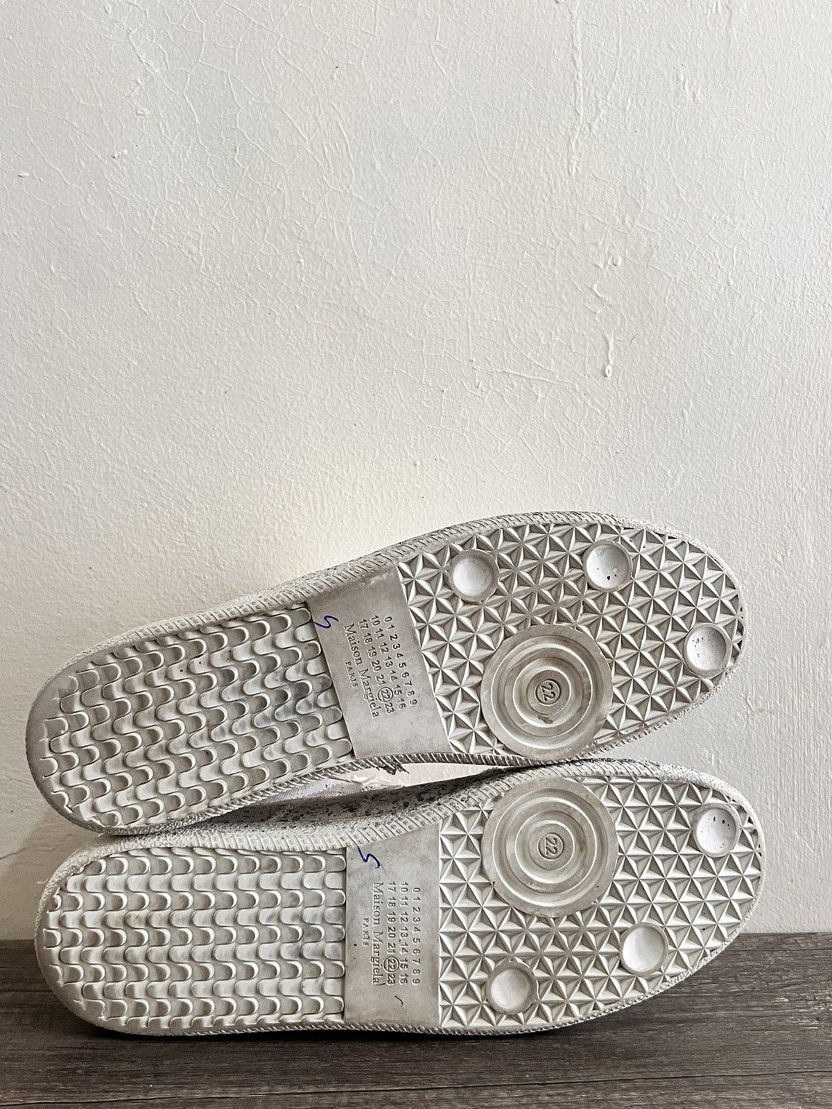 Maison Margiela Paint Splatter Gats White/Blue Size US 10.5 / EU 43-44 - 8 Thumbnail