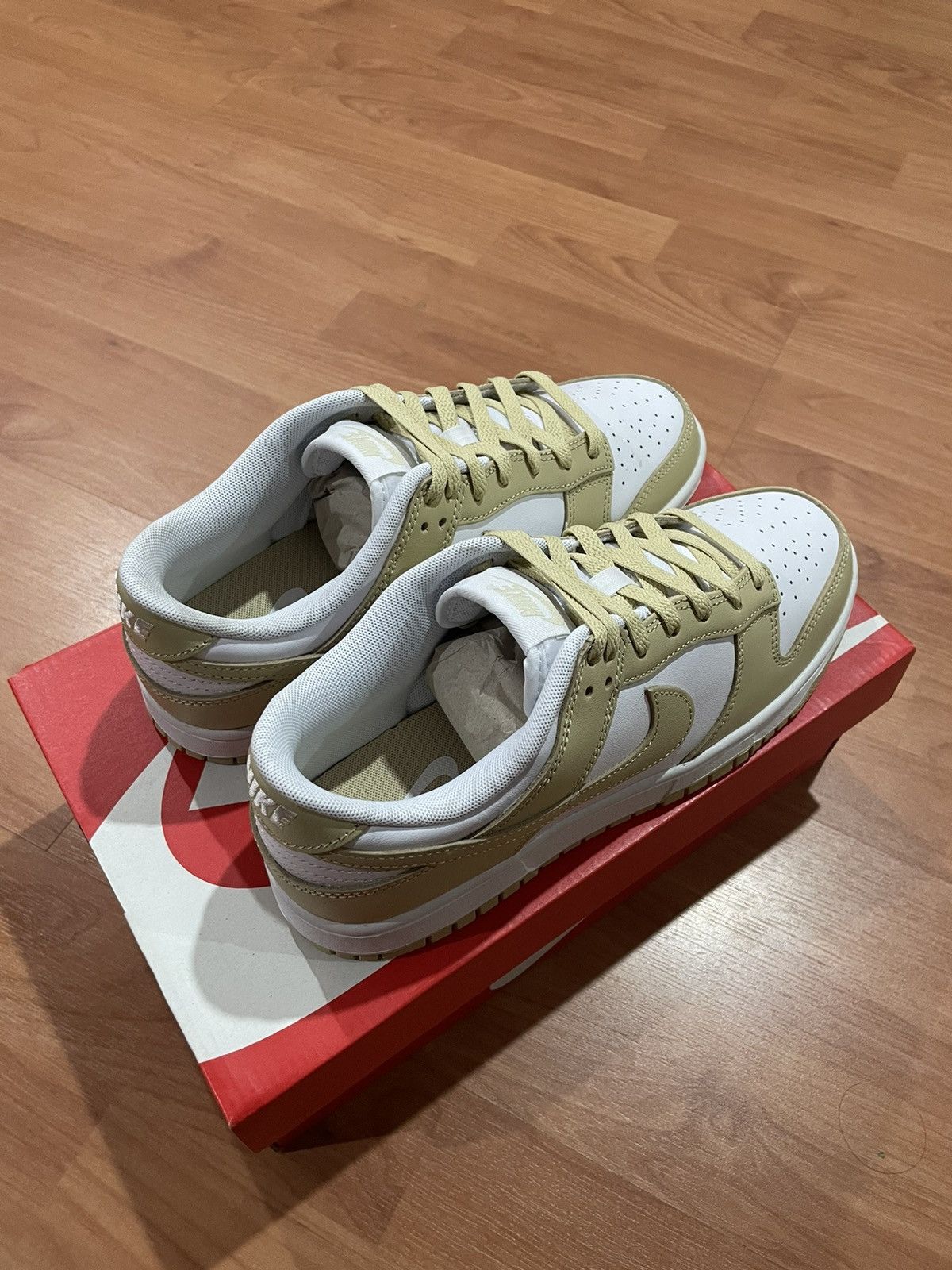 Nike NIKE DUNK LOW RETRO Size US 8.5 / EU 41-42 - 4 Thumbnail