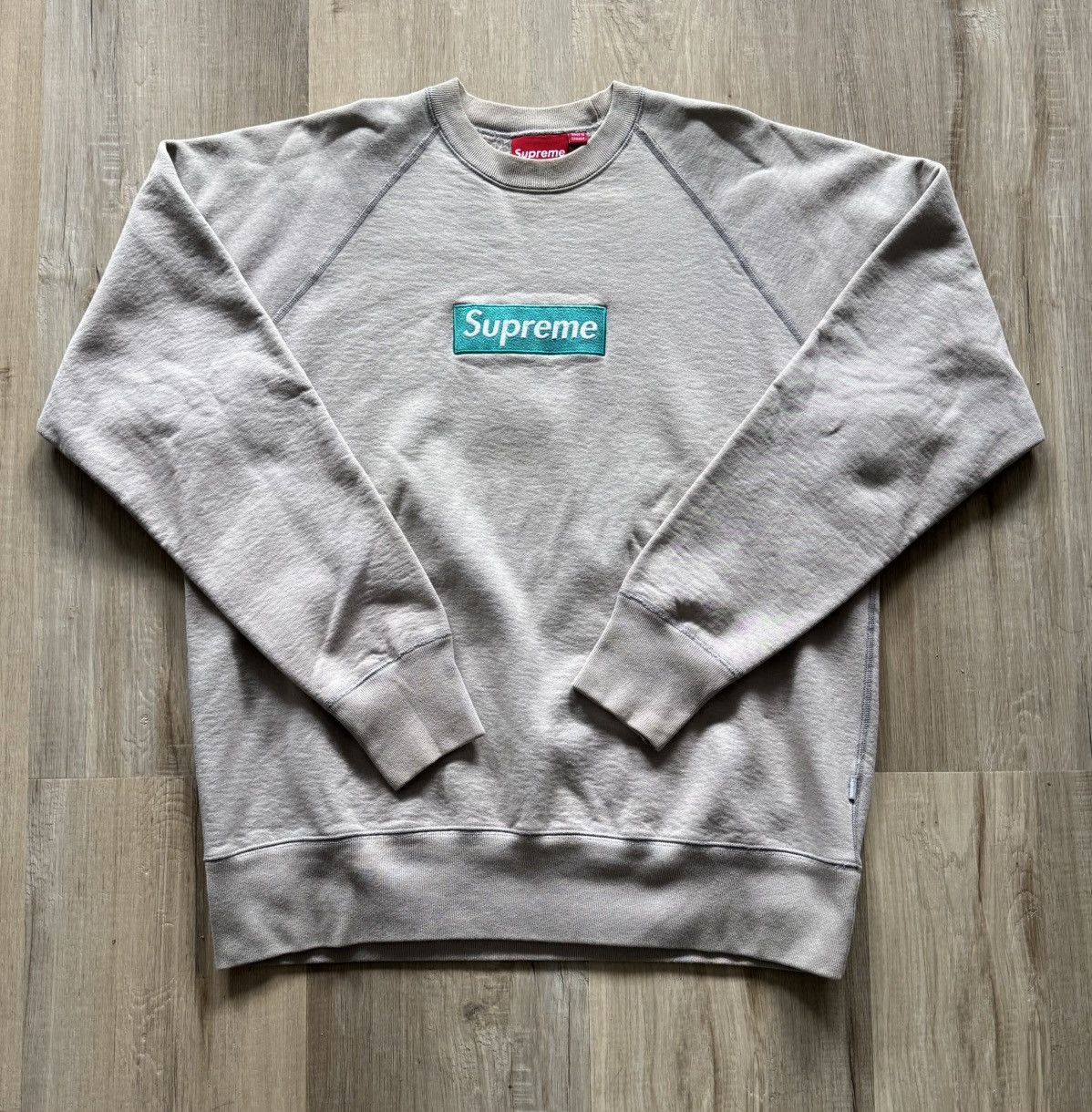 Supreme Supreme Oatmeal Box Logo Crewneck 2006 Size US L / EU 52-54 / 3 - 2 Thumbnail