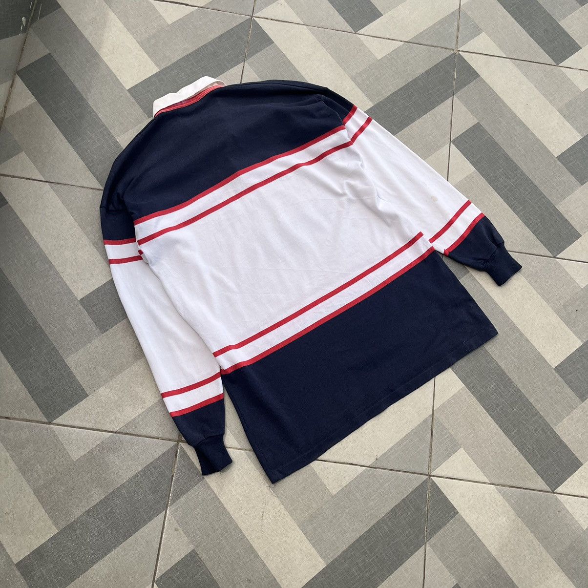 Canterbury of New Zealand × Vintage Vintage Centerburry Australia Flag Logo Rugby Shirt Size US L / EU 52-54 / 3 - 9 Thumbnail