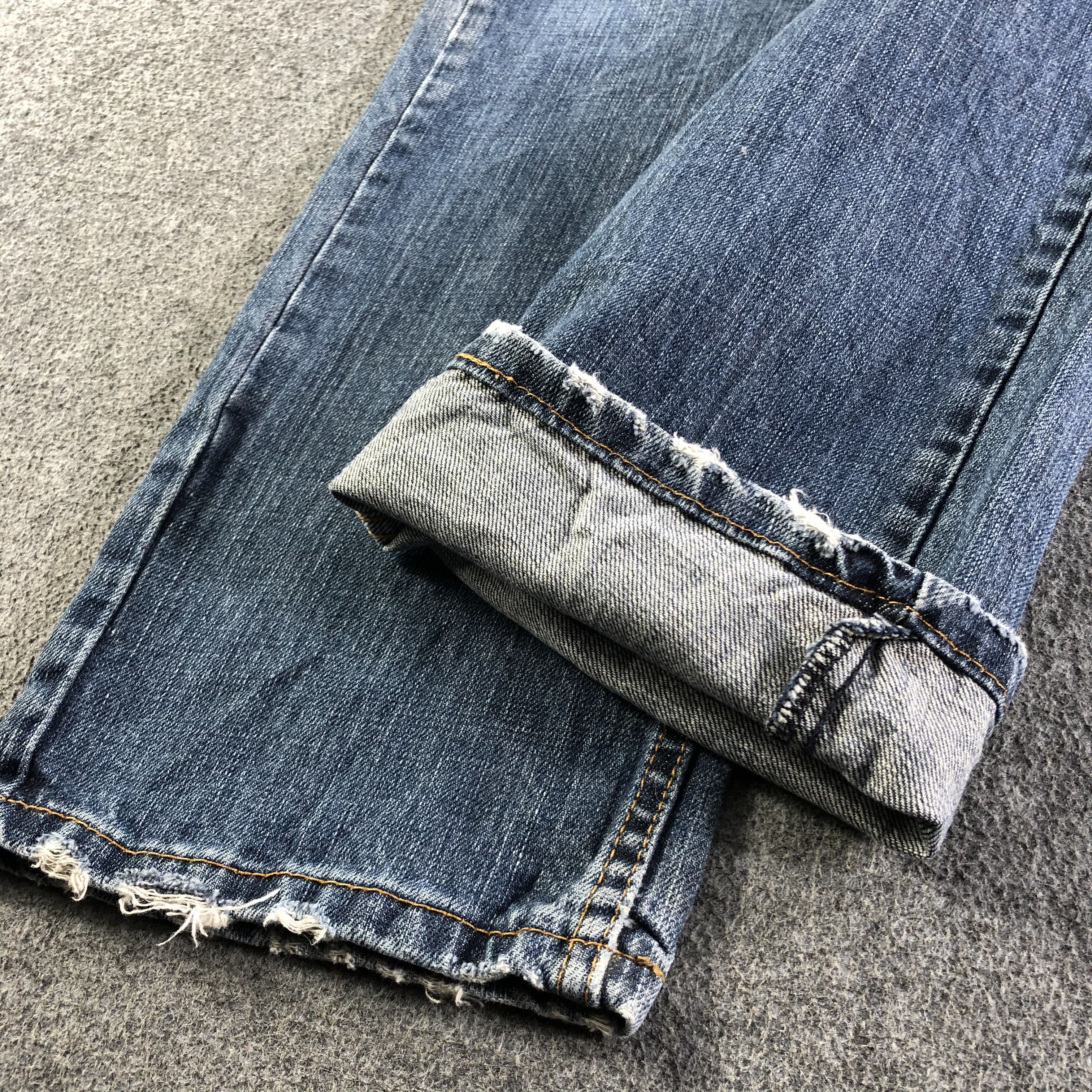 Levi's Vintage Blue Wash Levis 559 Jeans-J4522 Size US 31 - 7 Thumbnail
