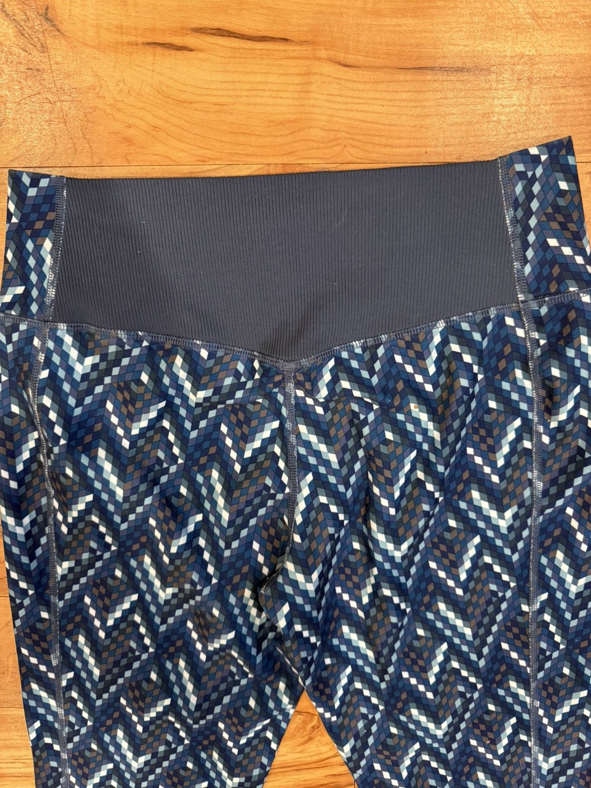Nike NIKE Dri-FIT Legend Pants Chevron Pattern Size Medium Size 30" / US 8 / IT 44 - 6 Thumbnail