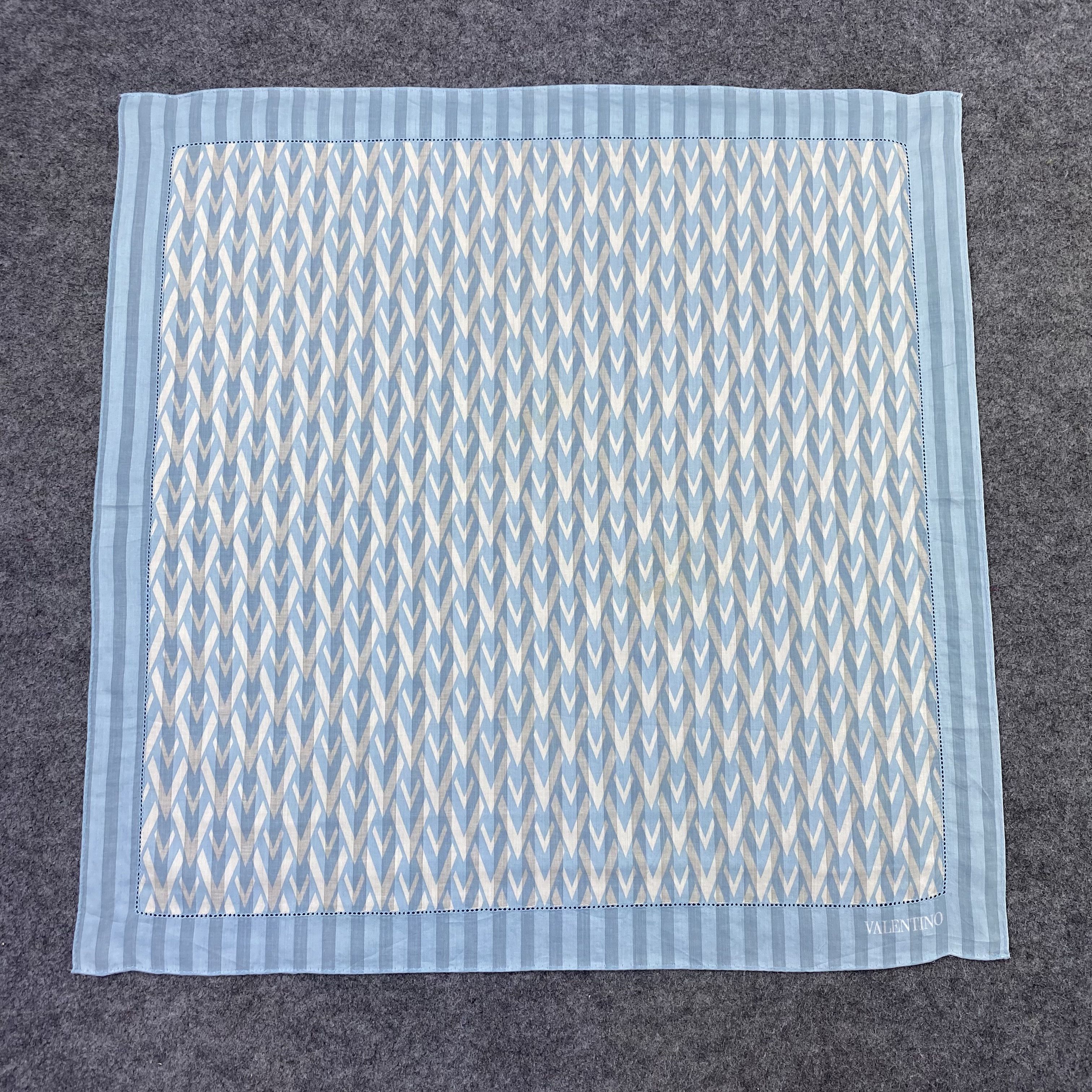 Valentino Valentino Handkerchief Neckerchief Bandana-B2058 Size ONE SIZE - 3 Thumbnail