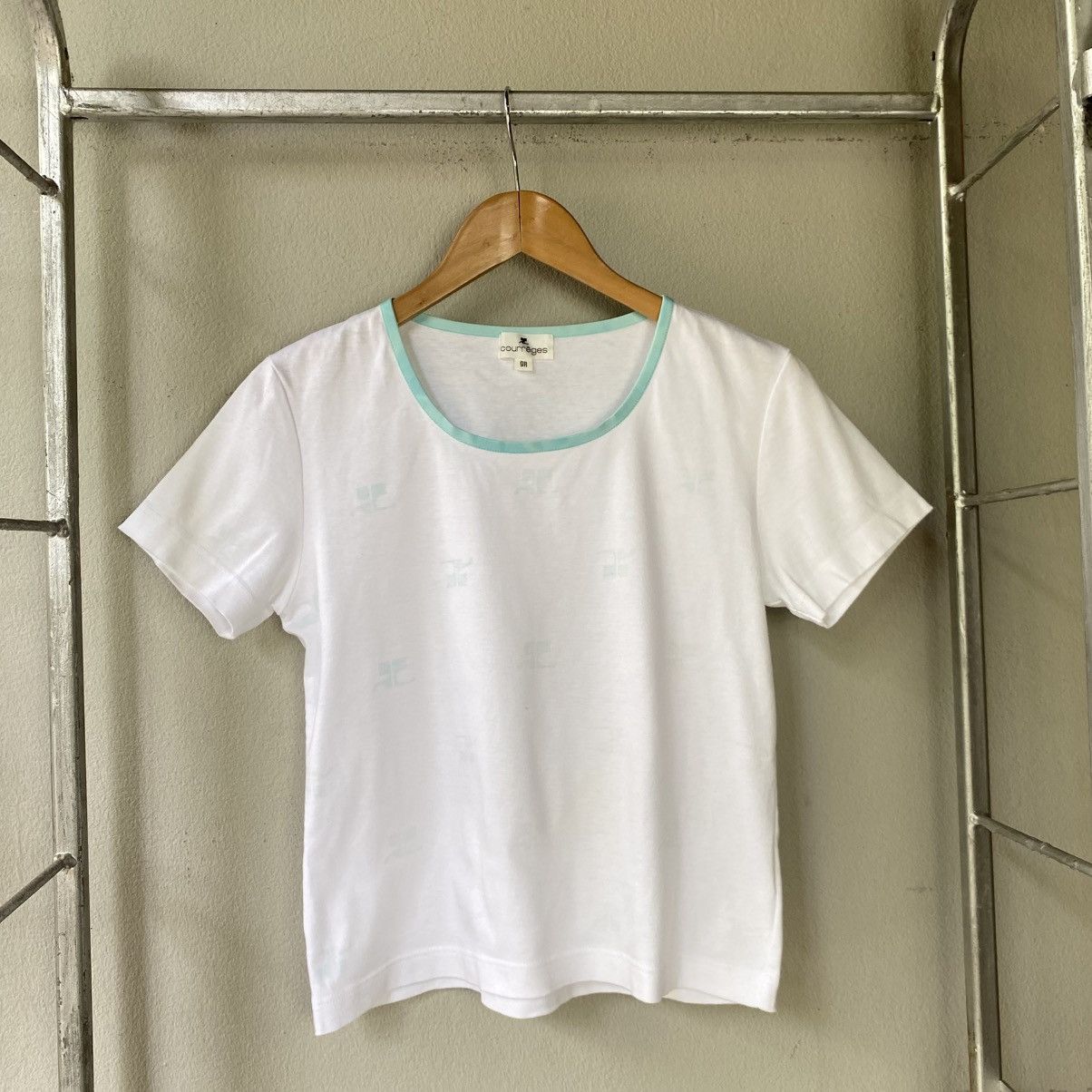 Courreges Courreges White Scoop Neck T-Shirt with Mint Trim Size S / US 4 / IT 40 - 5 Thumbnail