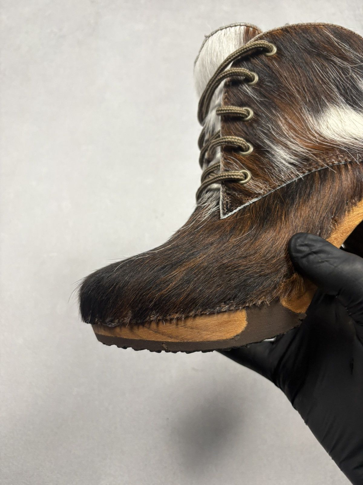 Other Woody Wood-O-Flex Cowhide Fur Ankle Boots Size 38 AvantGarde Size US 8 / IT 38 - 7 Thumbnail