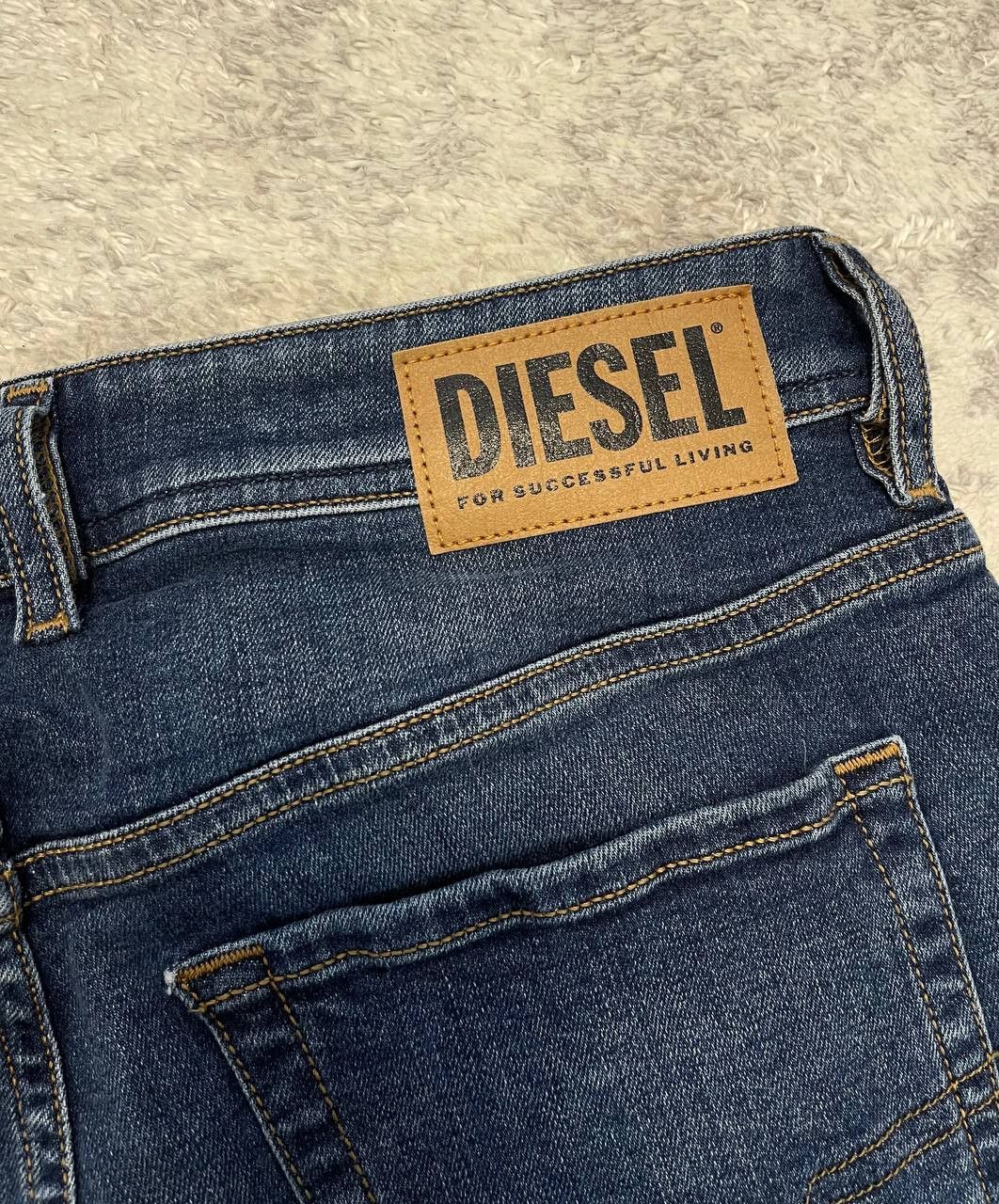 Diesel Vintage Diesel Jeans Made in Italy W30 Straight Fit Y2K Size US 30 / EU 46 - 11 Thumbnail