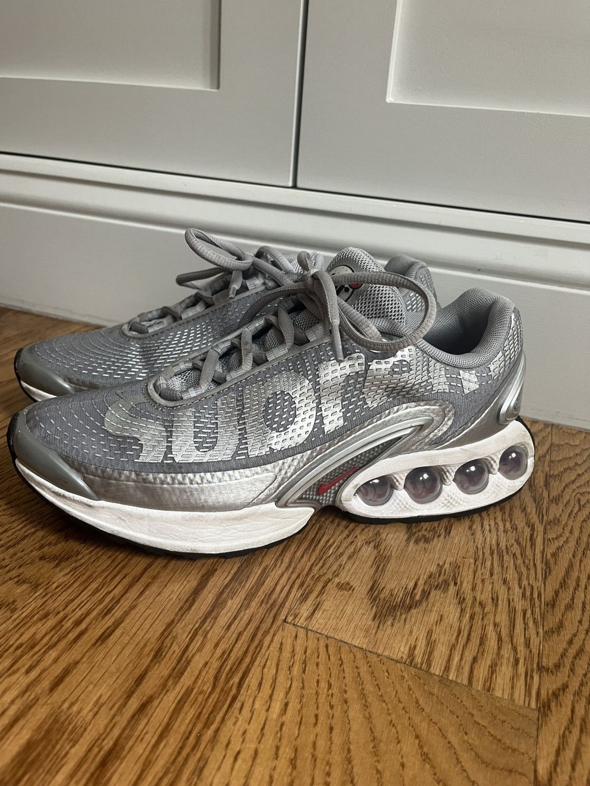 Nike Air Max Dn Supreme Silver Bullet (Friends Family