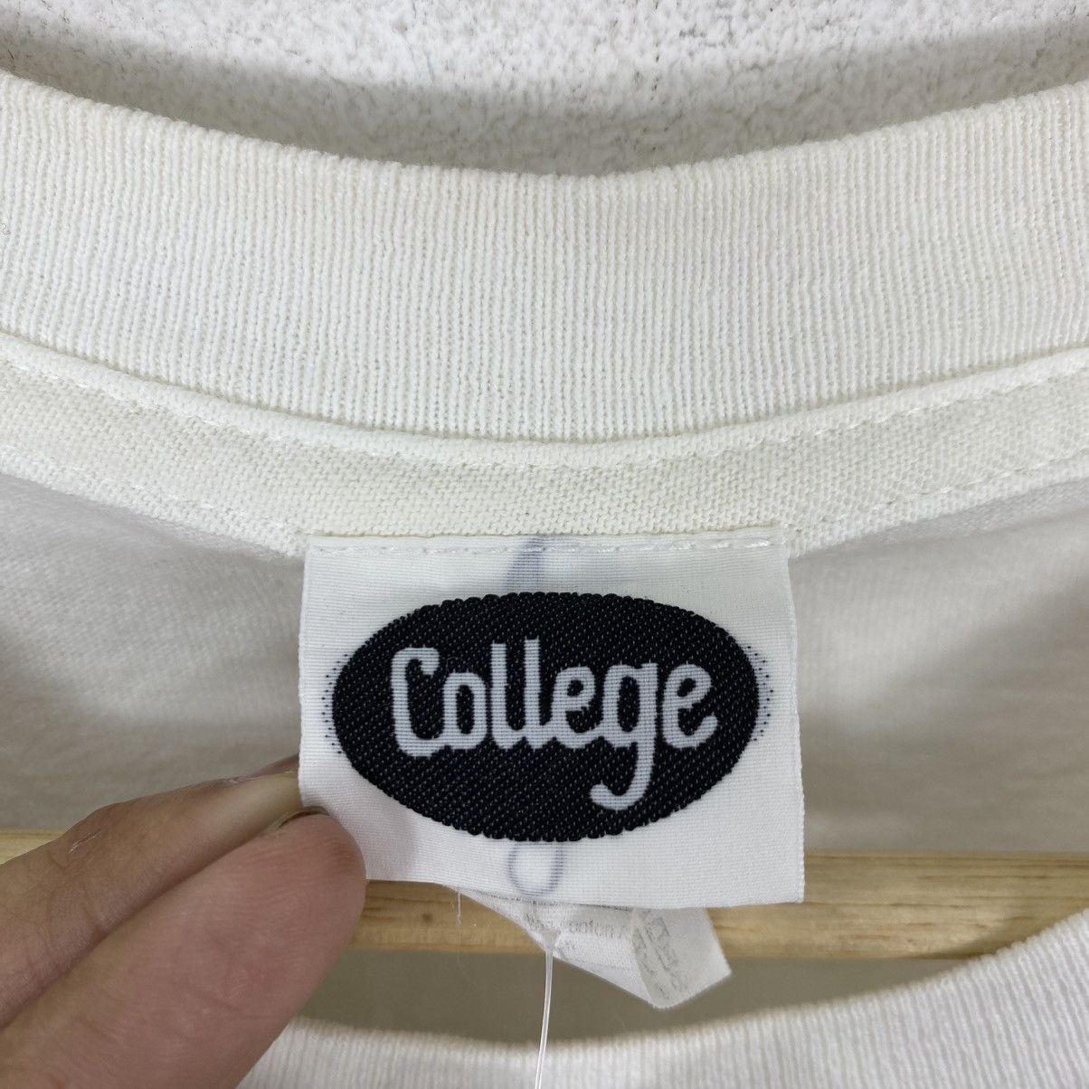 Vintage DJ Motive x College Omniverse Graphic Tee White XL Y2K Size US XL / EU 56 / 4 - 6 Thumbnail