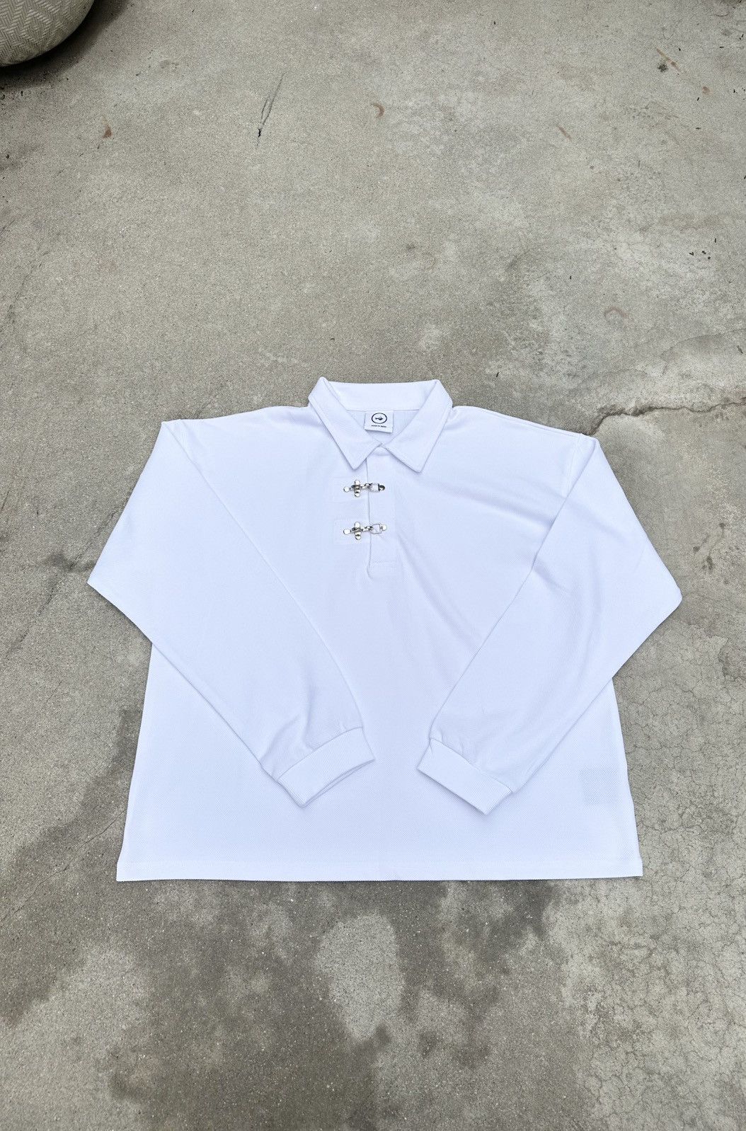 Japanese Brand Down to Earth Studios fireman clasp polo Size US L / EU 52-54 / 3 - 1 Thumbnail
