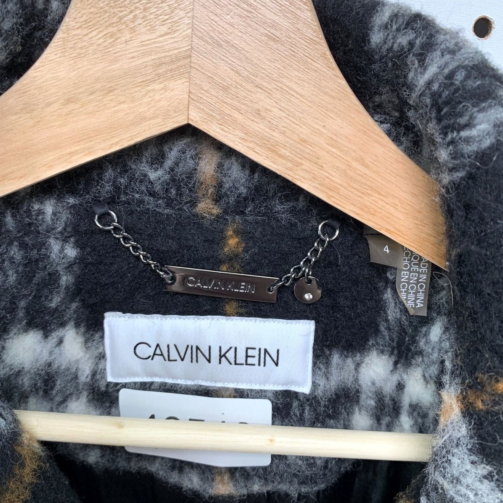 Calvin Klein Calvin Klein Wool Overcoat Womens Size 4 Black Plaid Belted Long Fuzzy Cozy Y2K Size S / US 4 / IT 40 - 2 Thumbnail